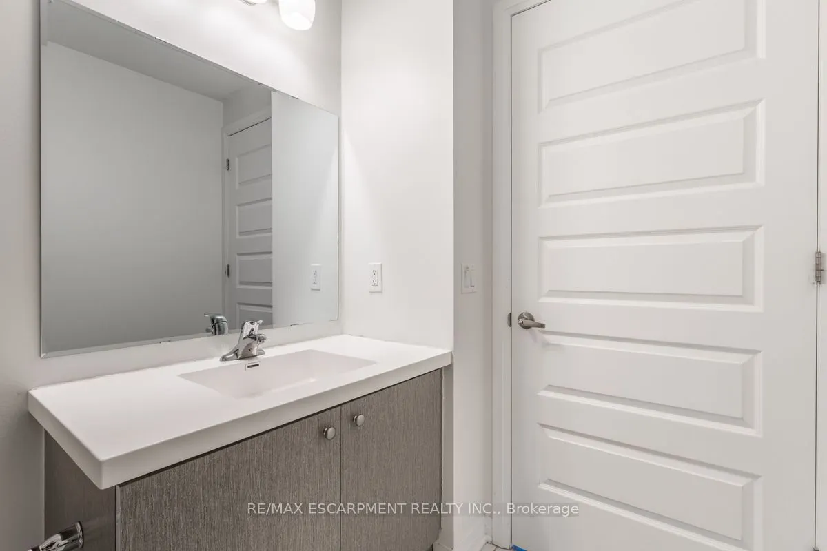 1105 Leger Way, #211