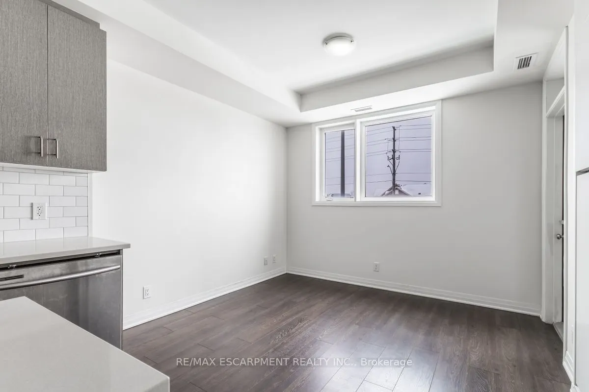 1105 Leger Way, #211