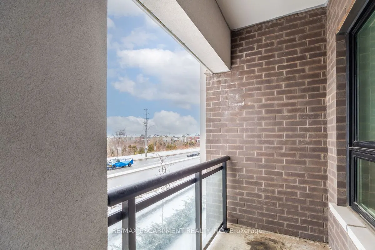 1105 Leger Way, #211