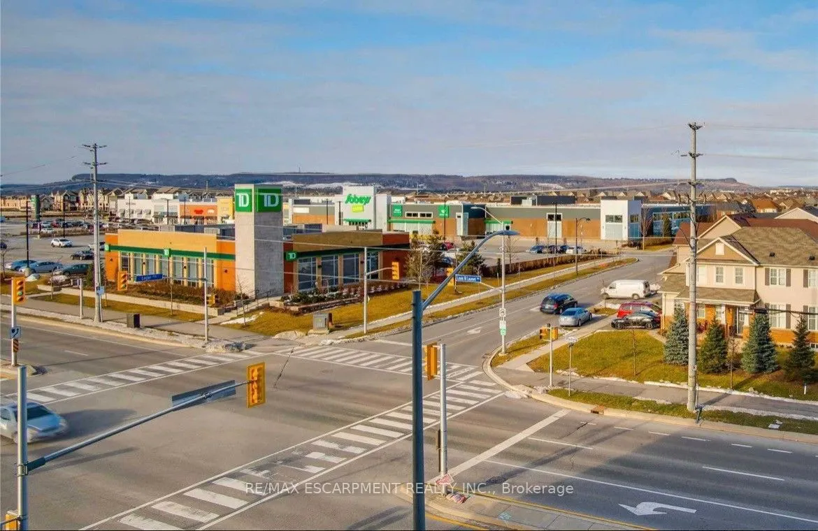 1105 Leger Way, #211