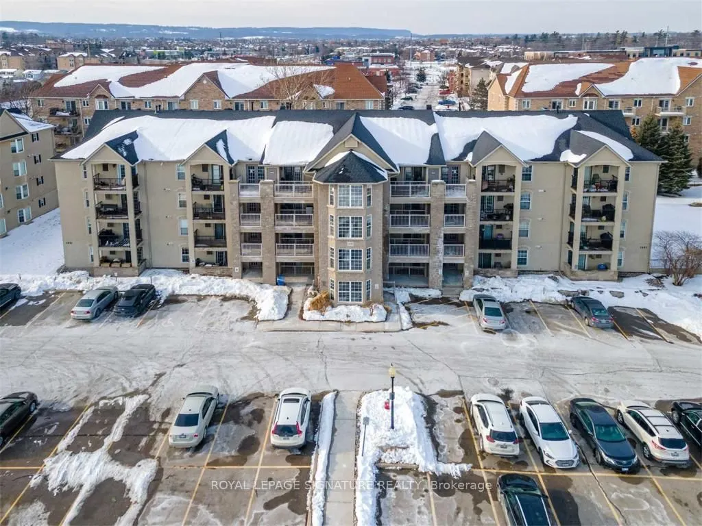 1441 Walkers Line, #106