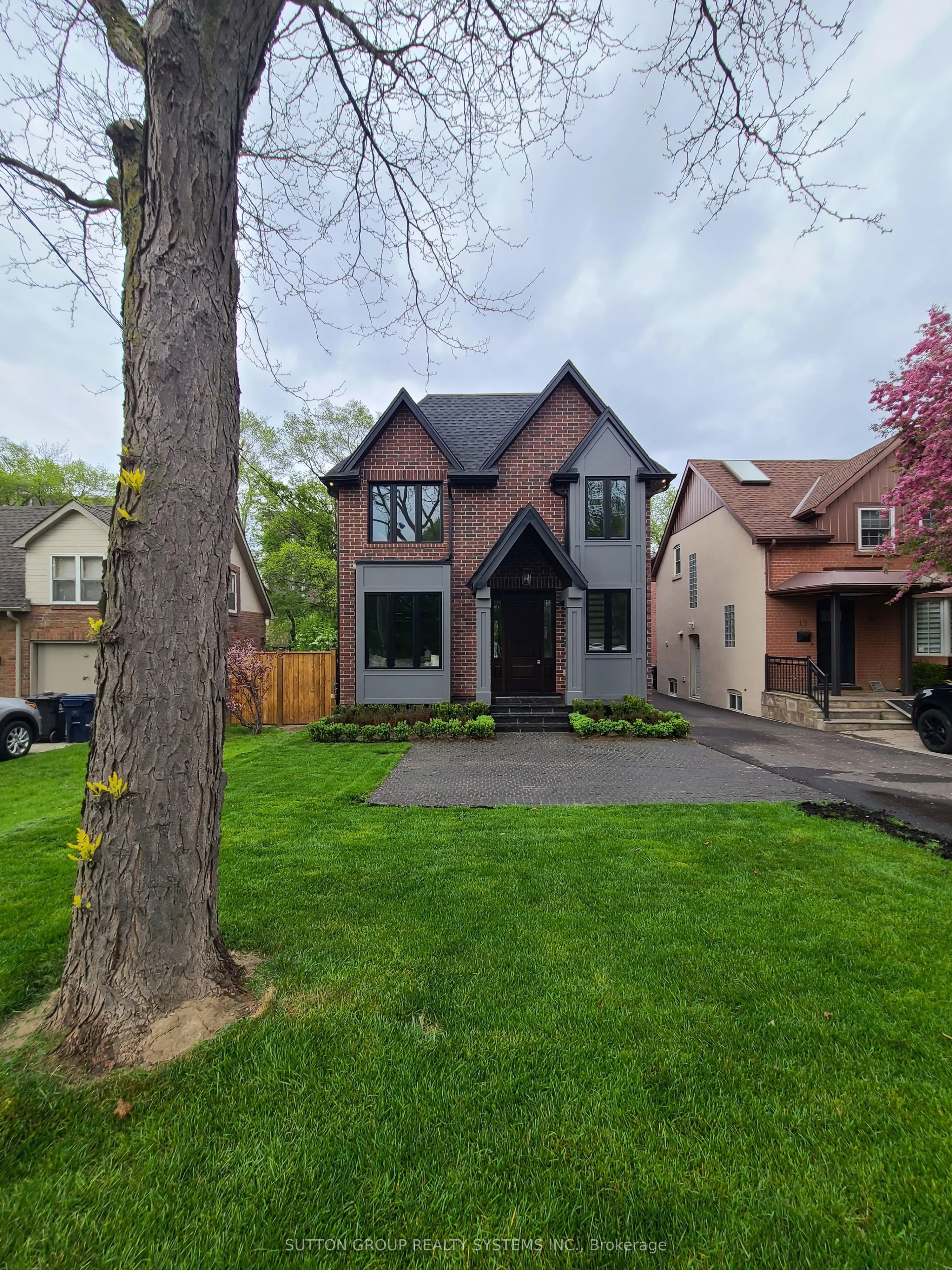 21 South Kingsway