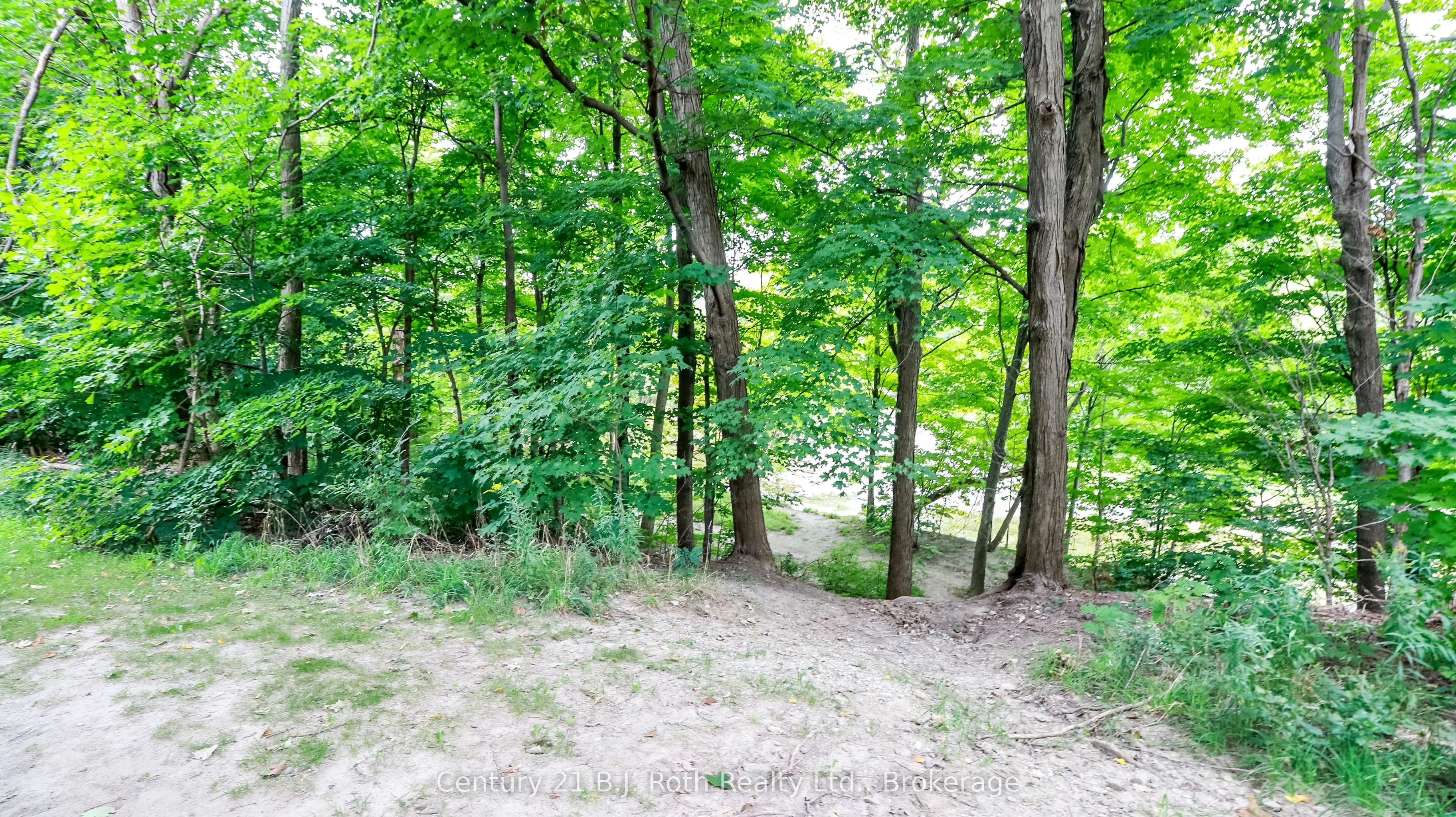 25 Redstone Path, #25