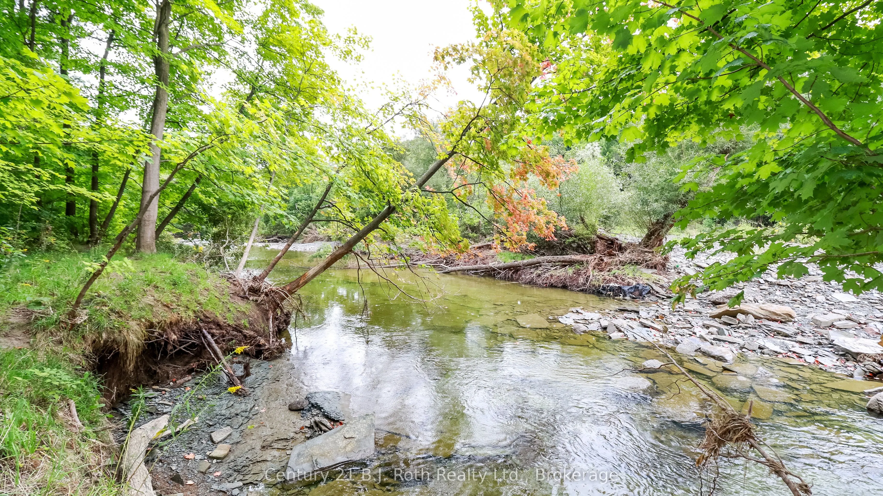 25 Redstone Path, #25