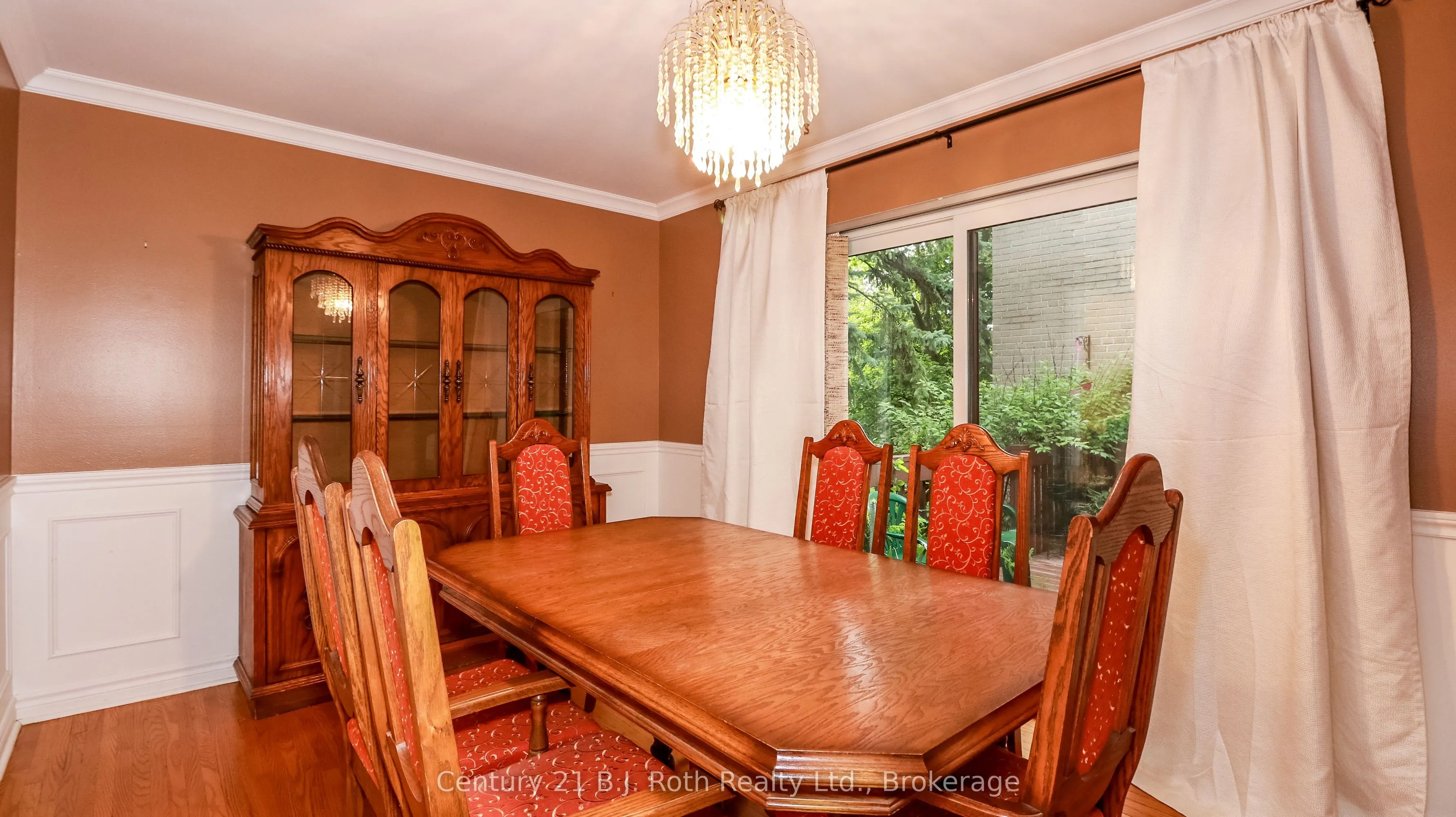 25 Redstone Path, #25