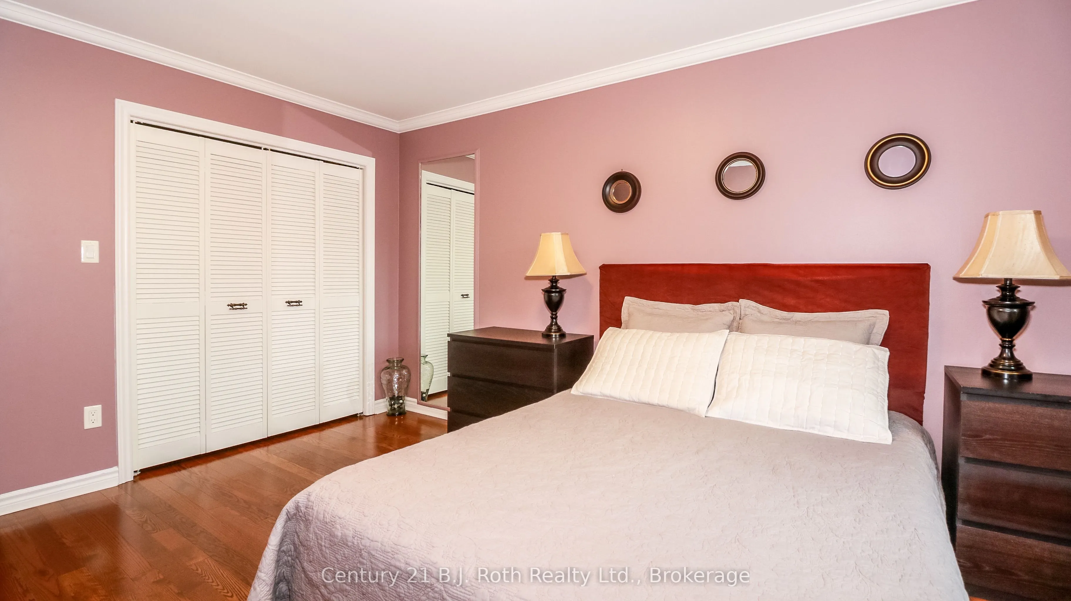 25 Redstone Path, #25