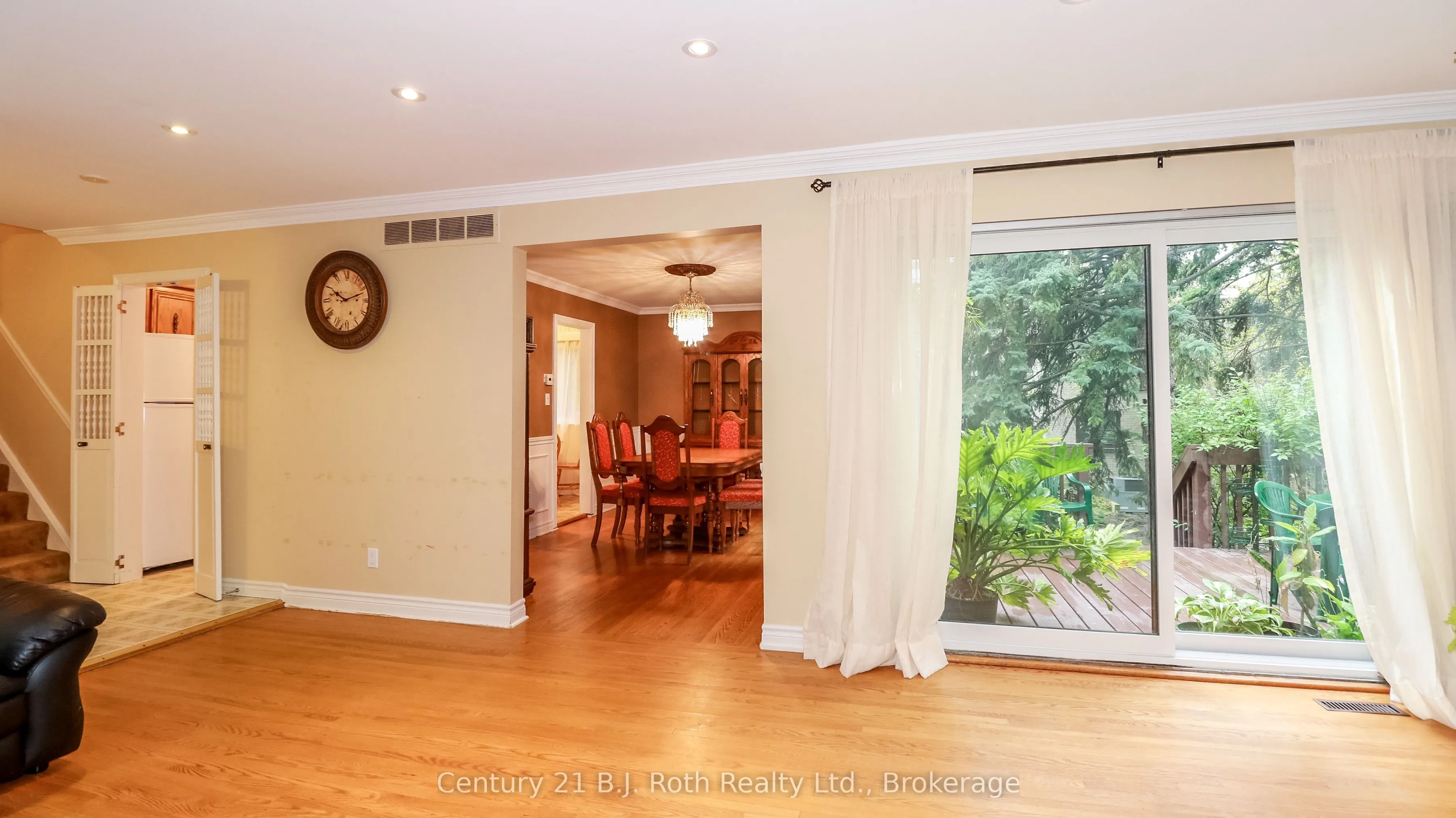 25 Redstone Path, #25