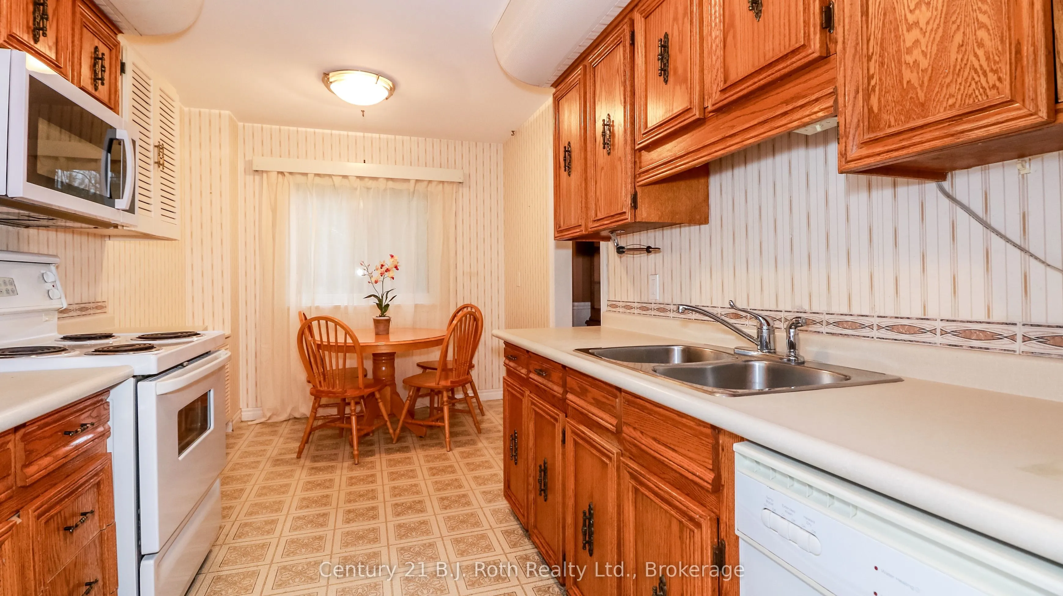 25 Redstone Path, #25
