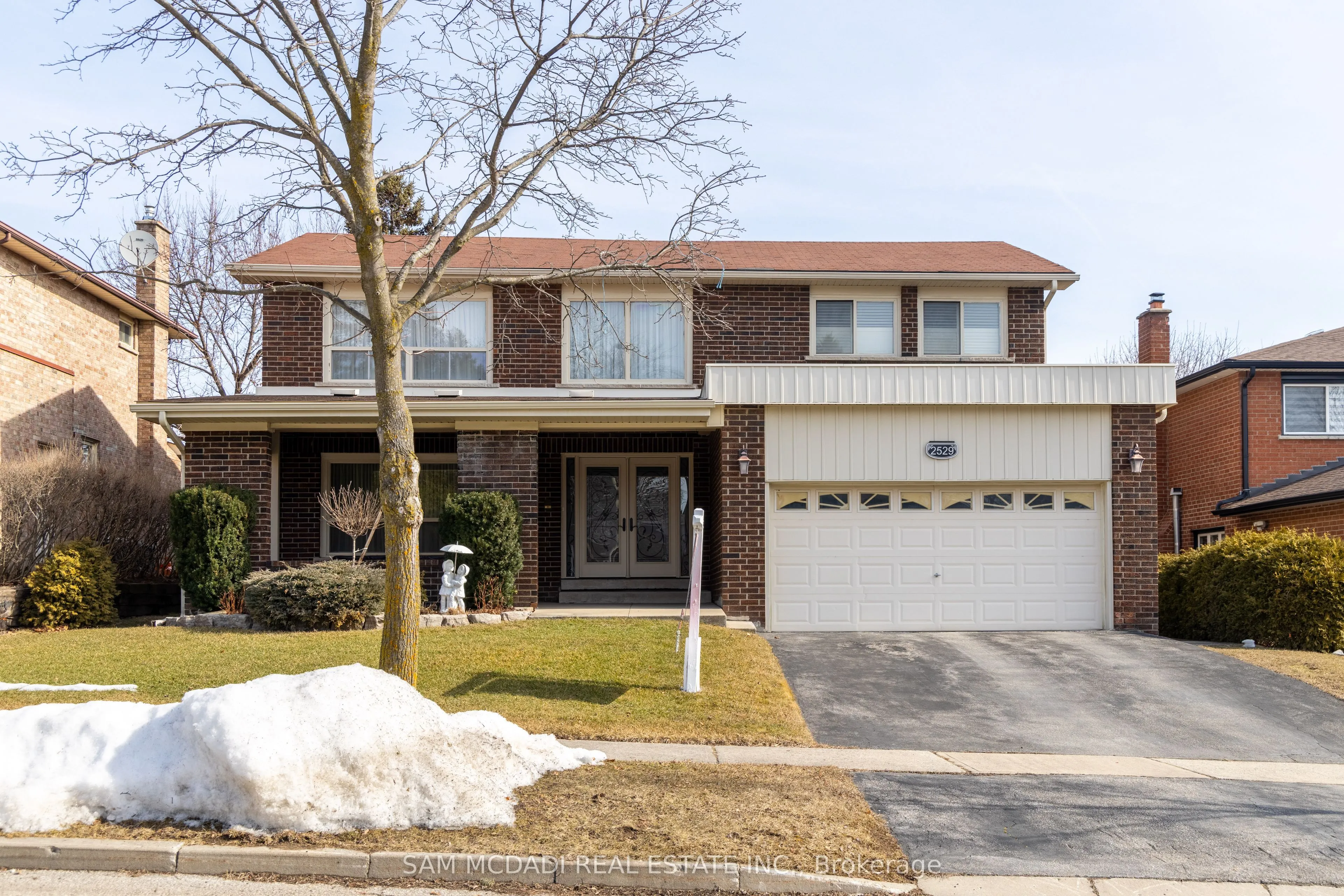 2529 Claymore Crescent