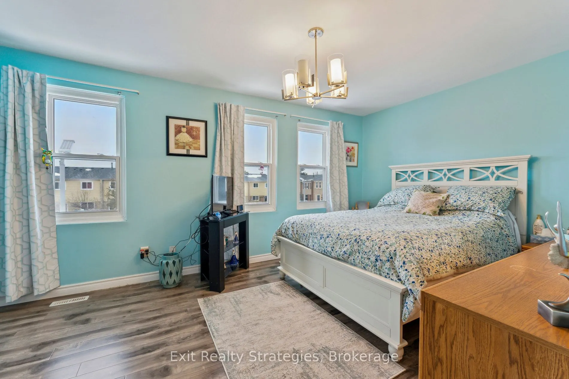 900 Central Park Drive N #78