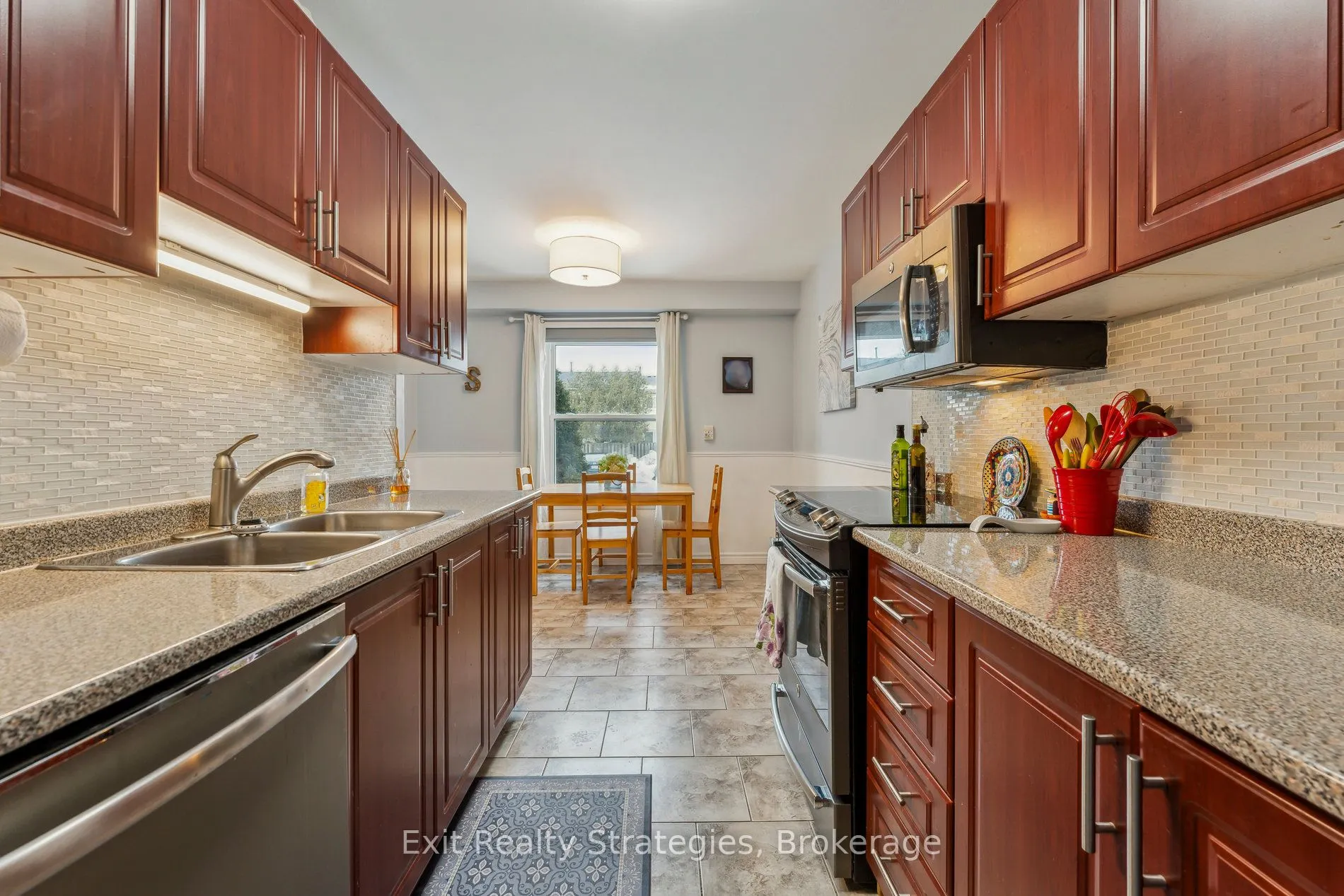 900 Central Park Drive N #78