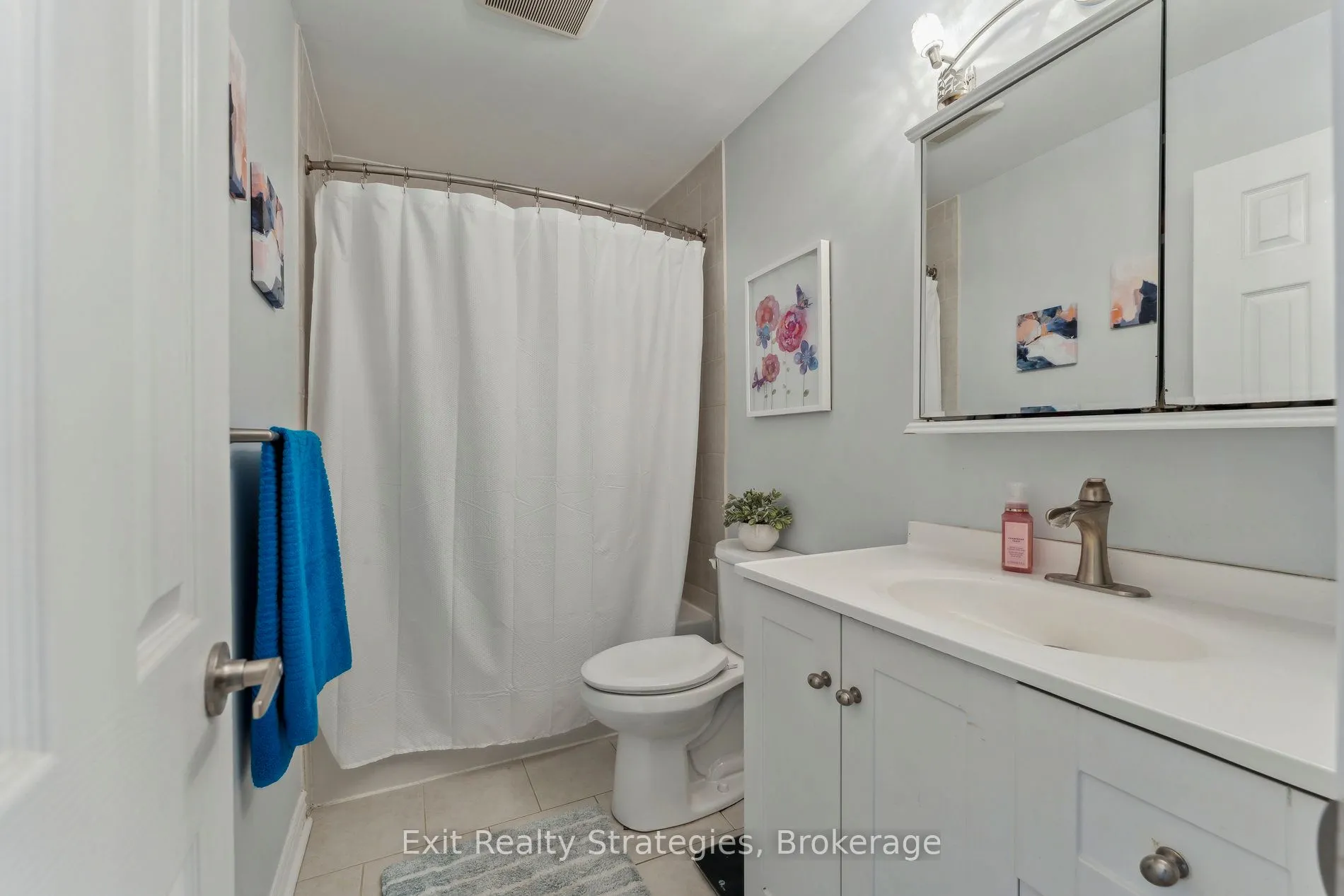 900 Central Park Drive N #78