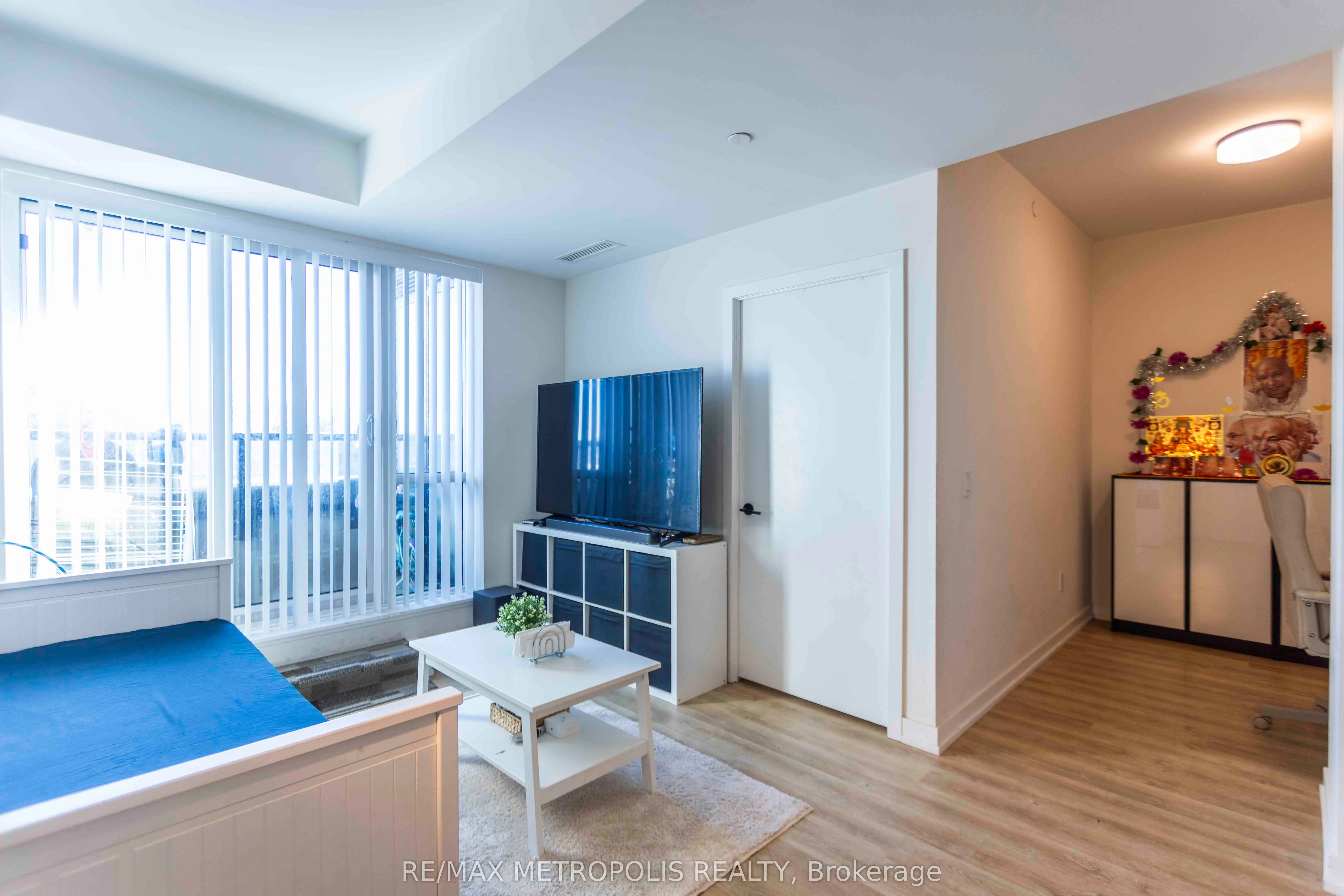 2300 St Clair Avenue W, #308