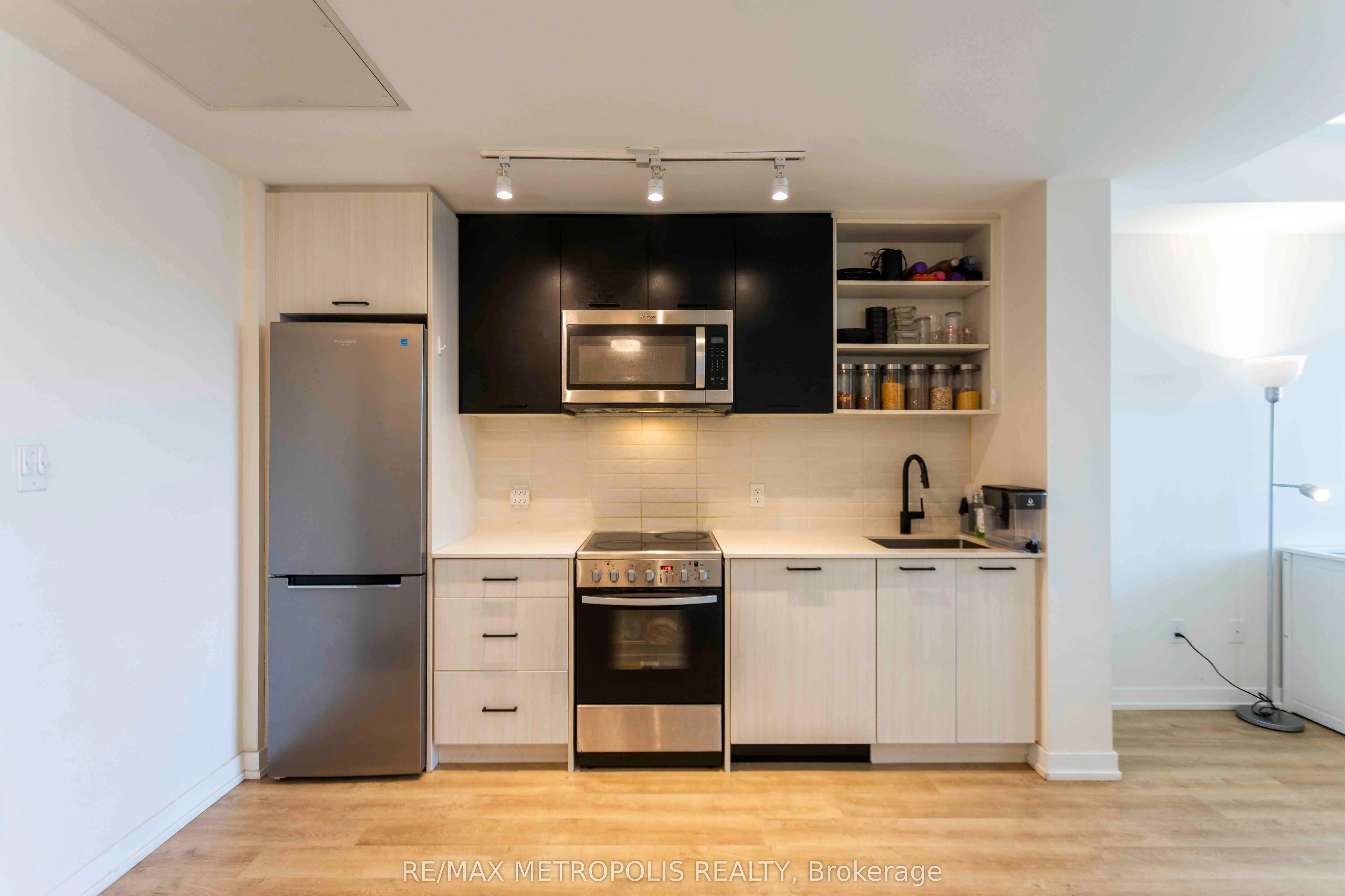 2300 St Clair Avenue W, #308
