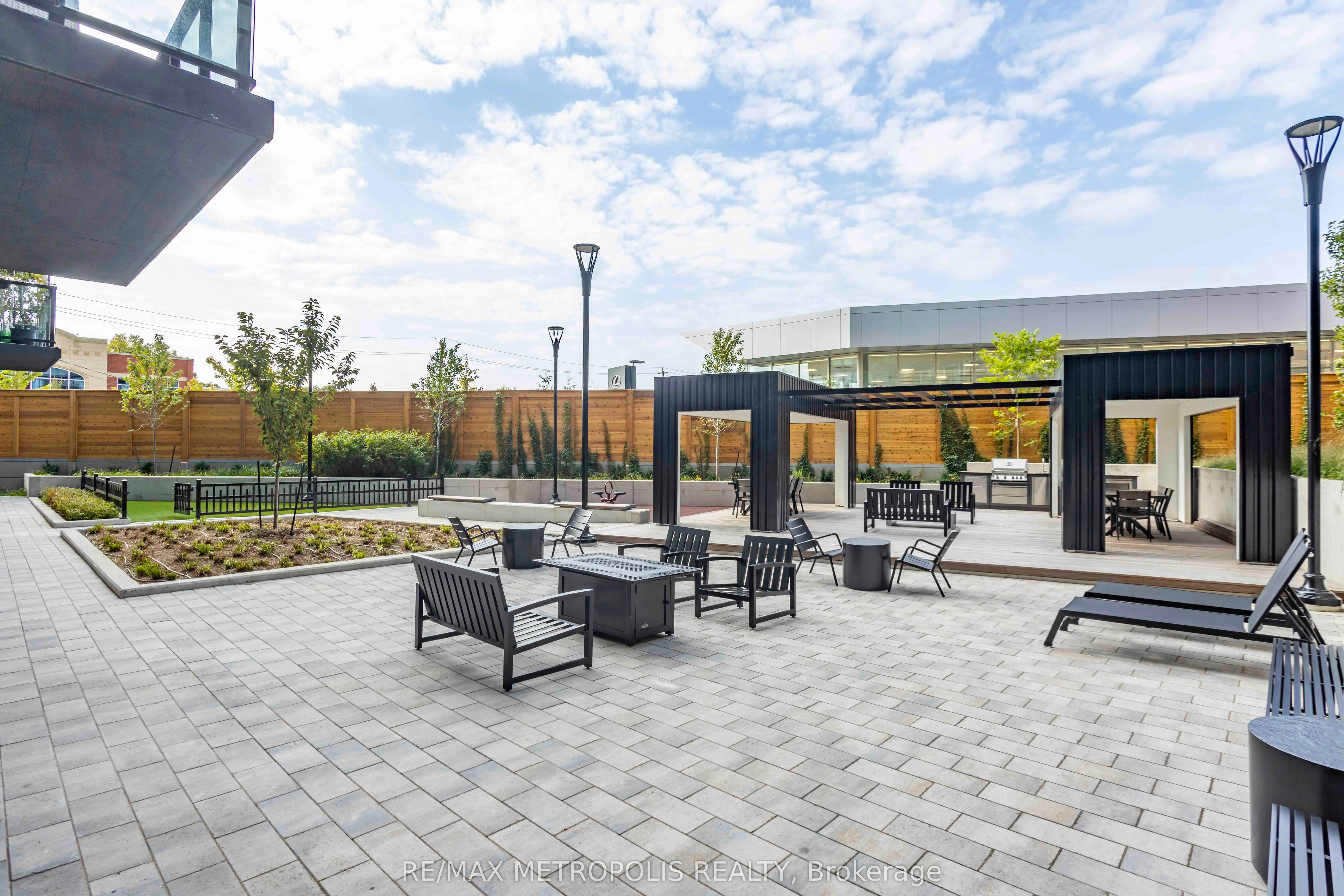 2300 St Clair Avenue W, #308