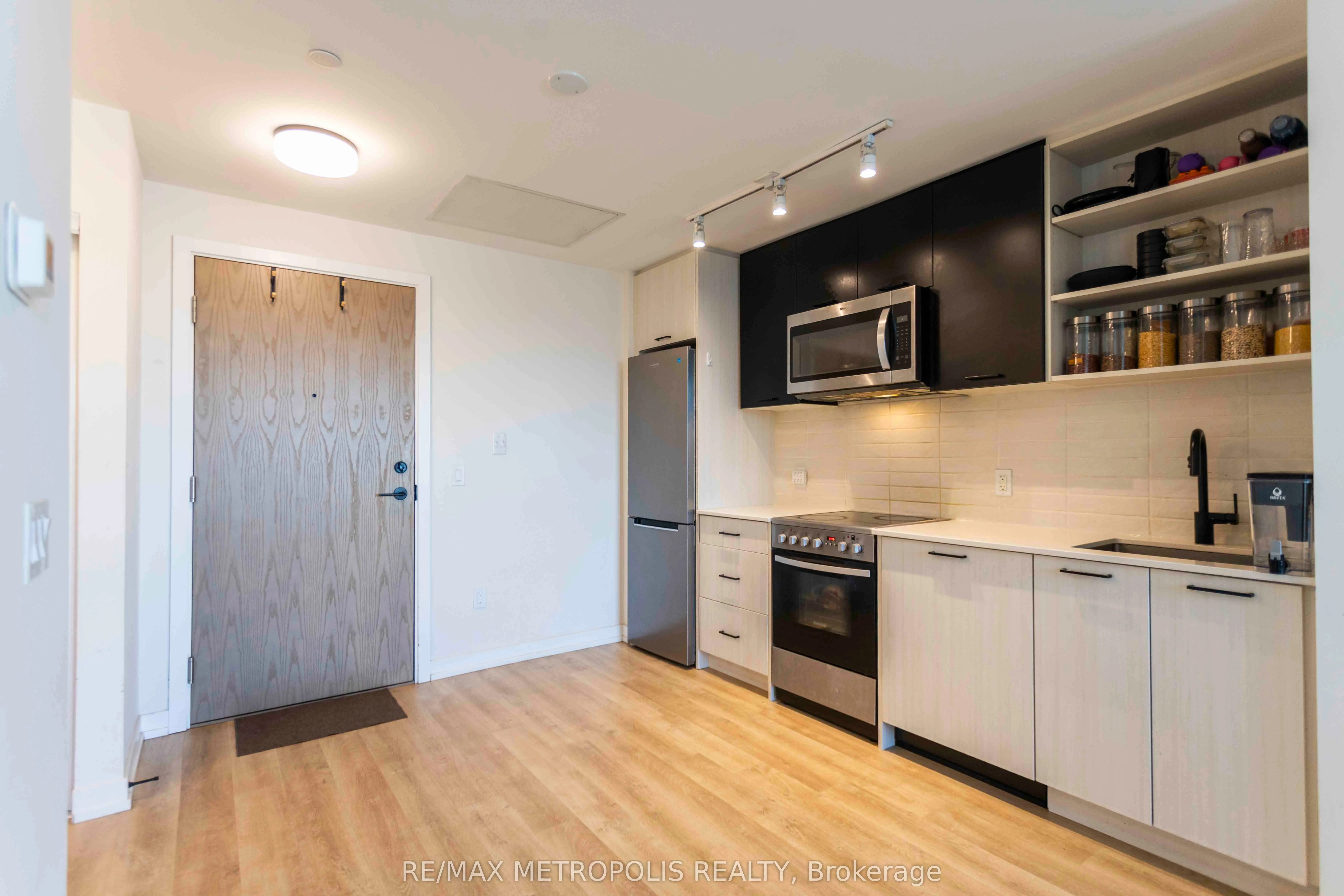 2300 St Clair Avenue W, #308