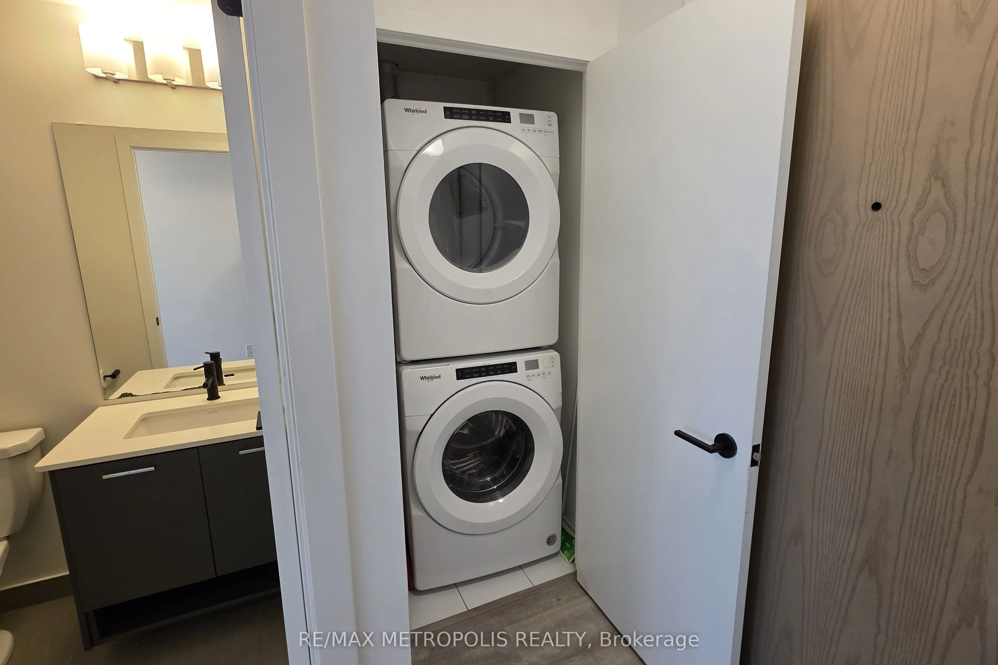 2300 St Clair Avenue W, #307