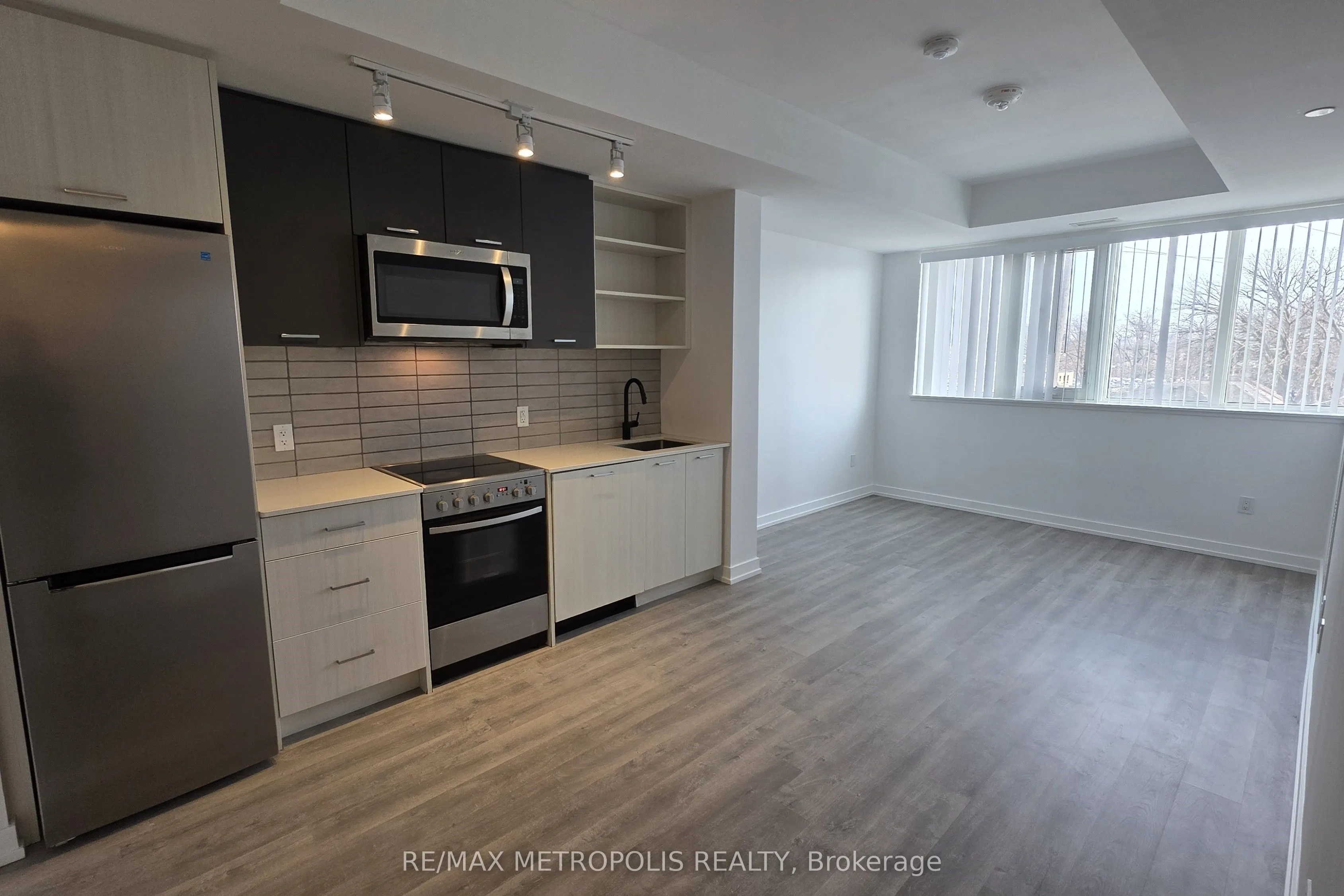 2300 St Clair Avenue W, #307