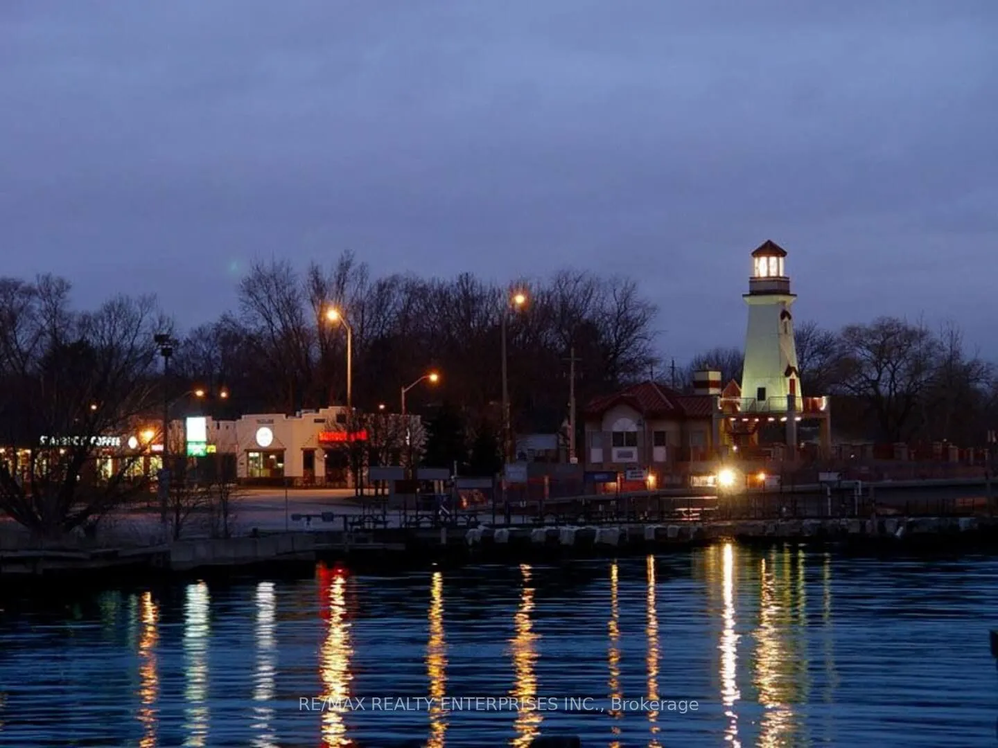 297 Lakeshore Road E