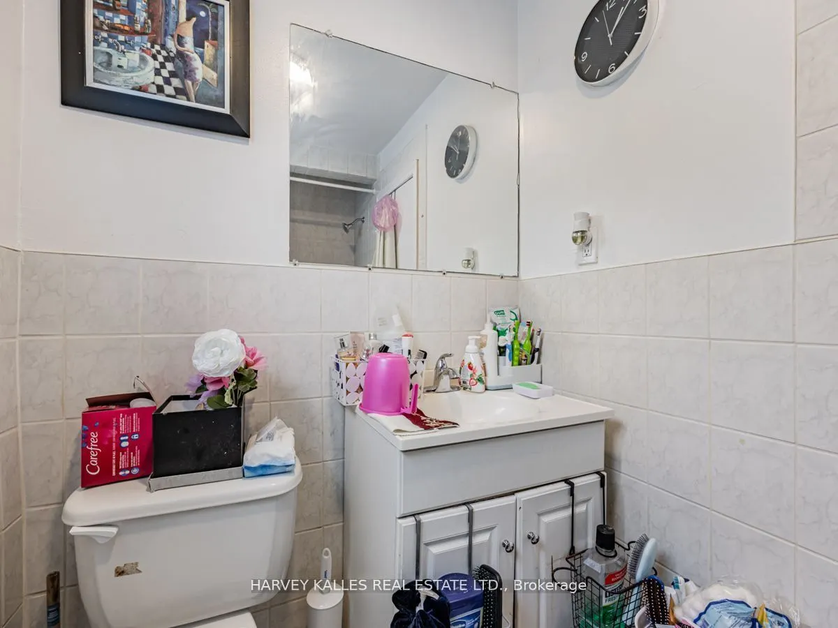 6 Carrington Avenue