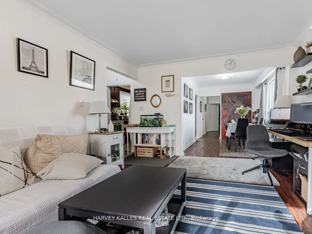6 Carrington Avenue