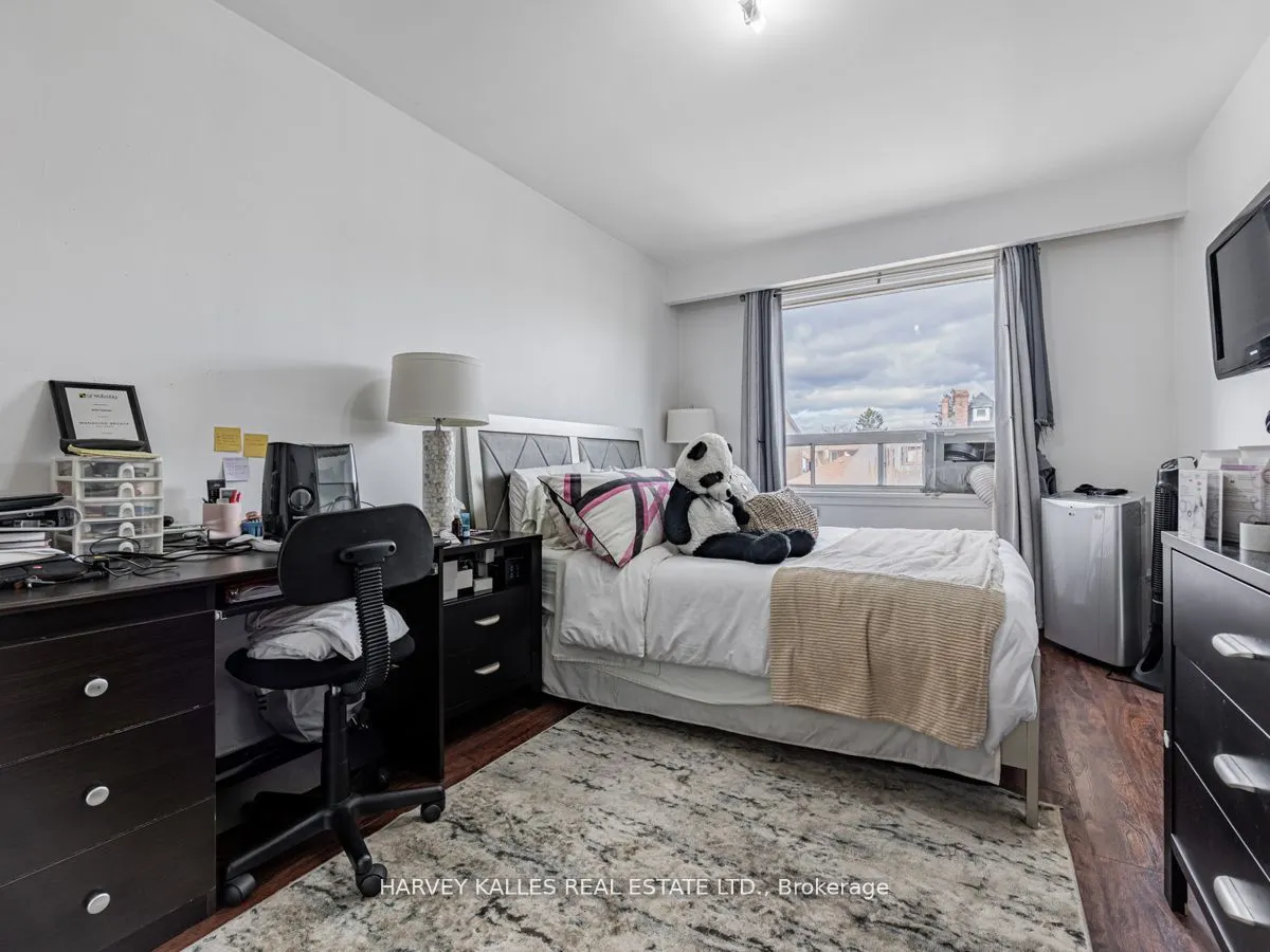 6 Carrington Avenue