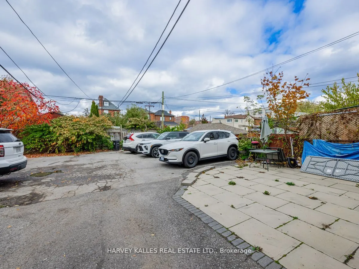 6 Carrington Avenue