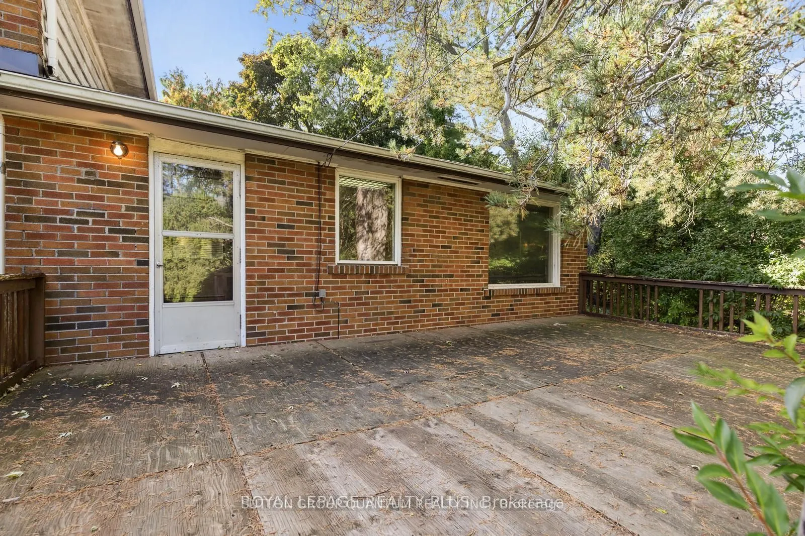2113 Stonehouse Crescent