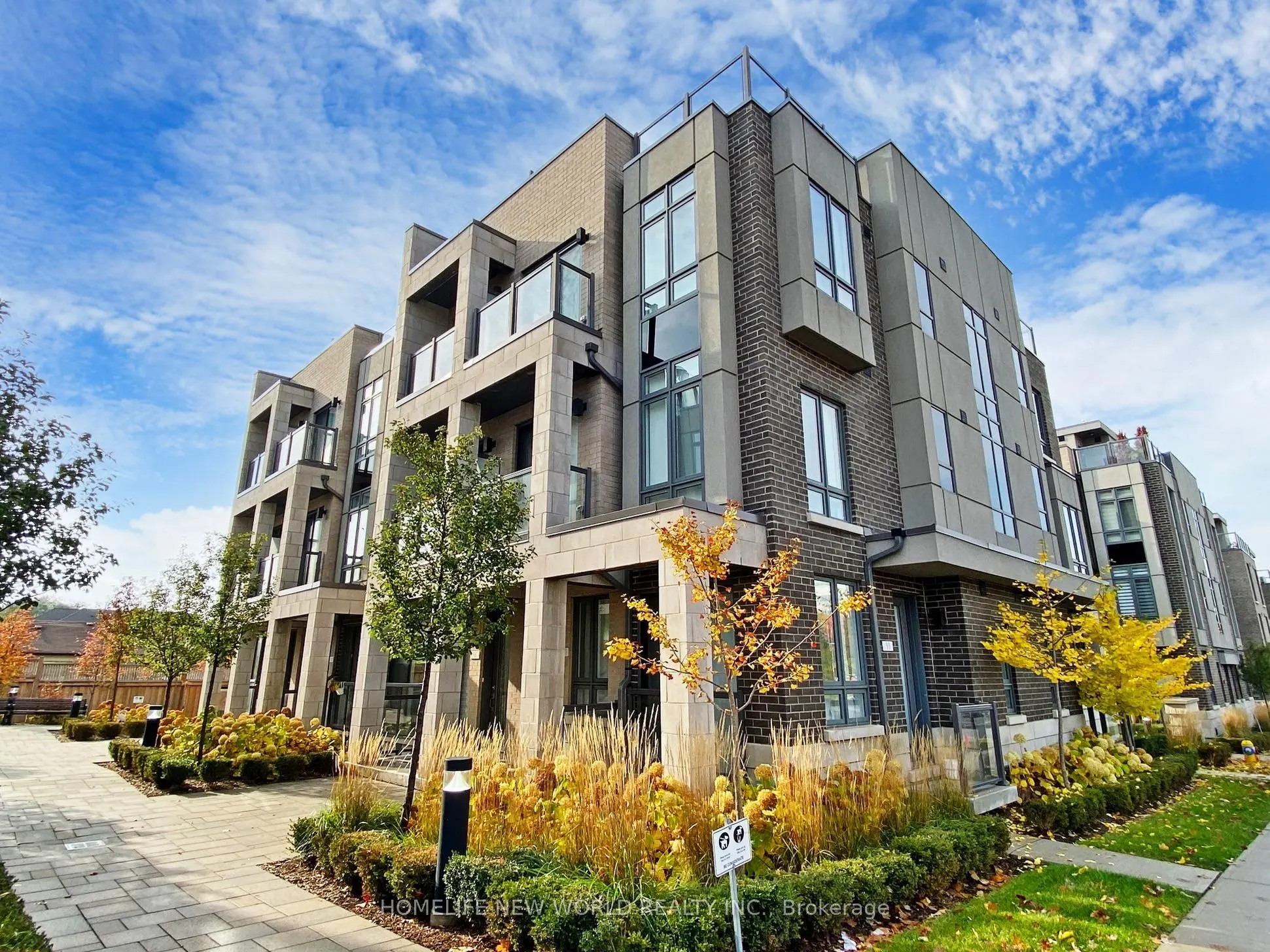 717 Lawrence Avenue W, #39