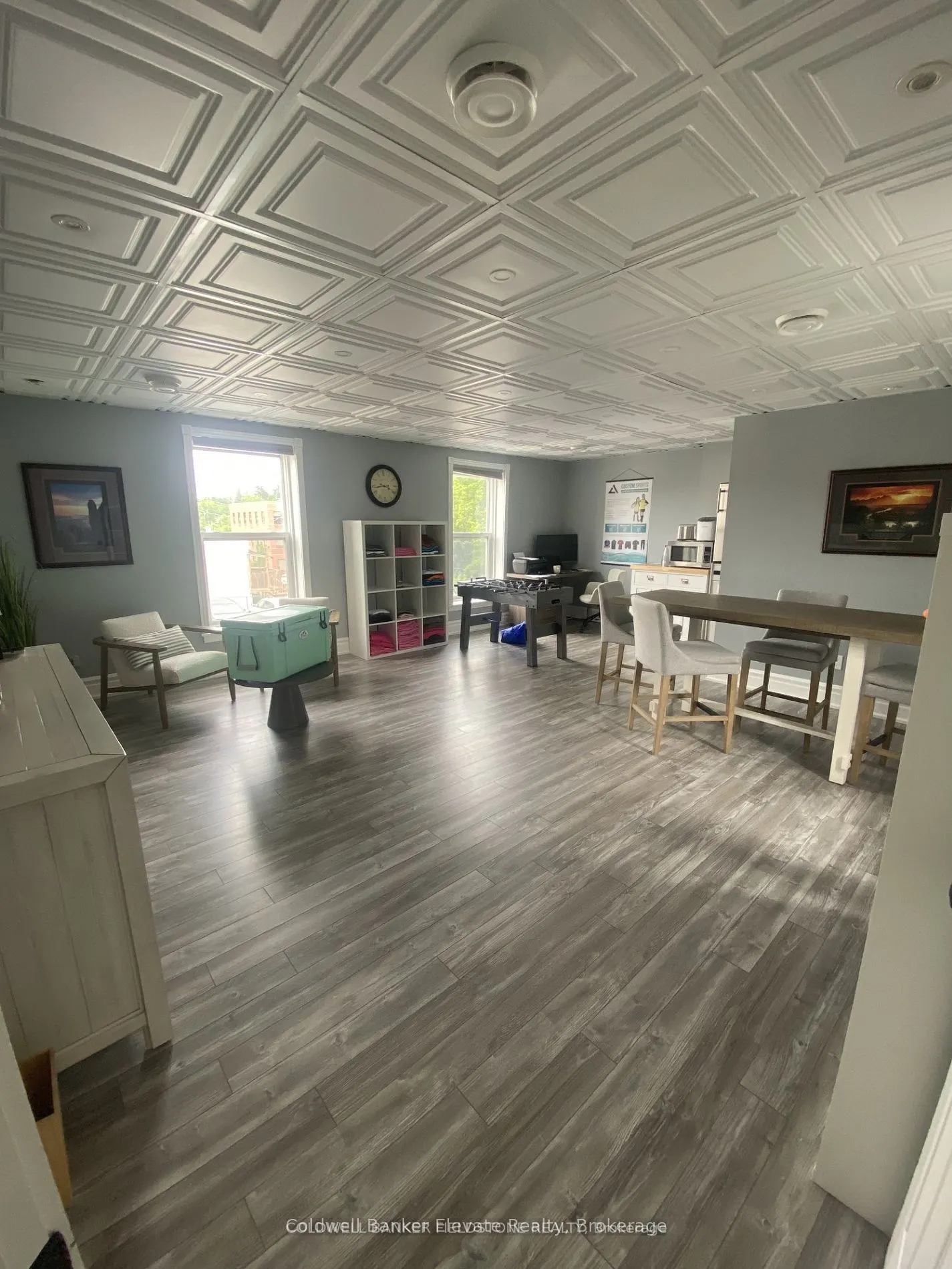 115 Main Street S