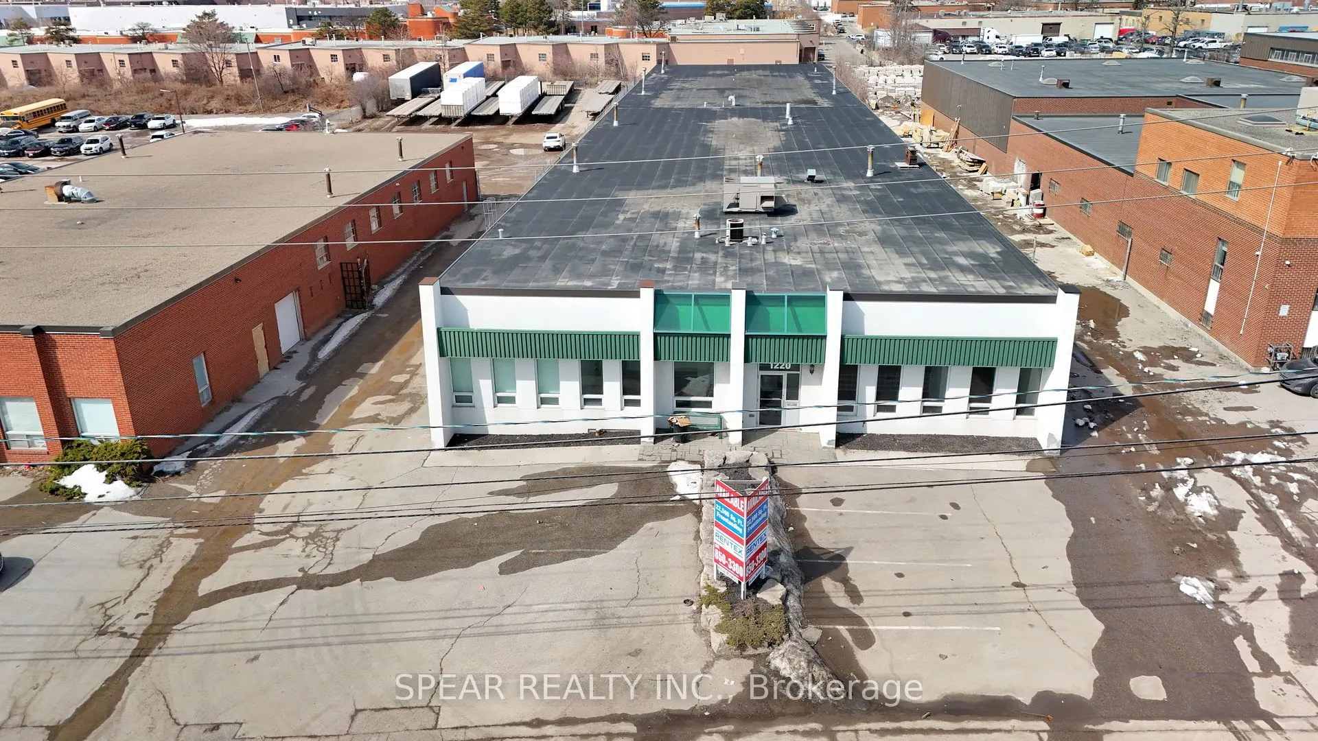 1220 Matheson Boulevard E, #Front