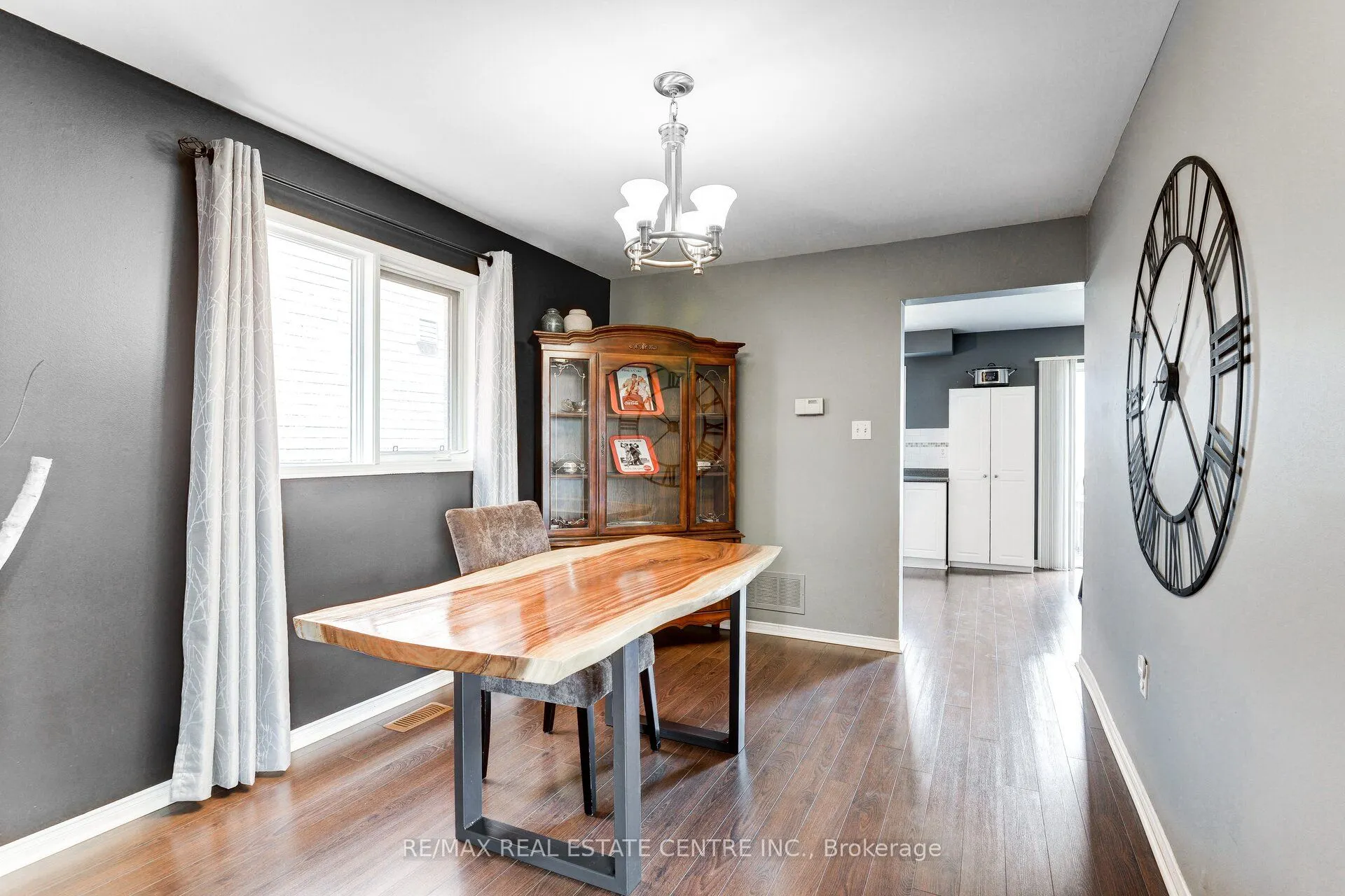 226 Howard Crescent