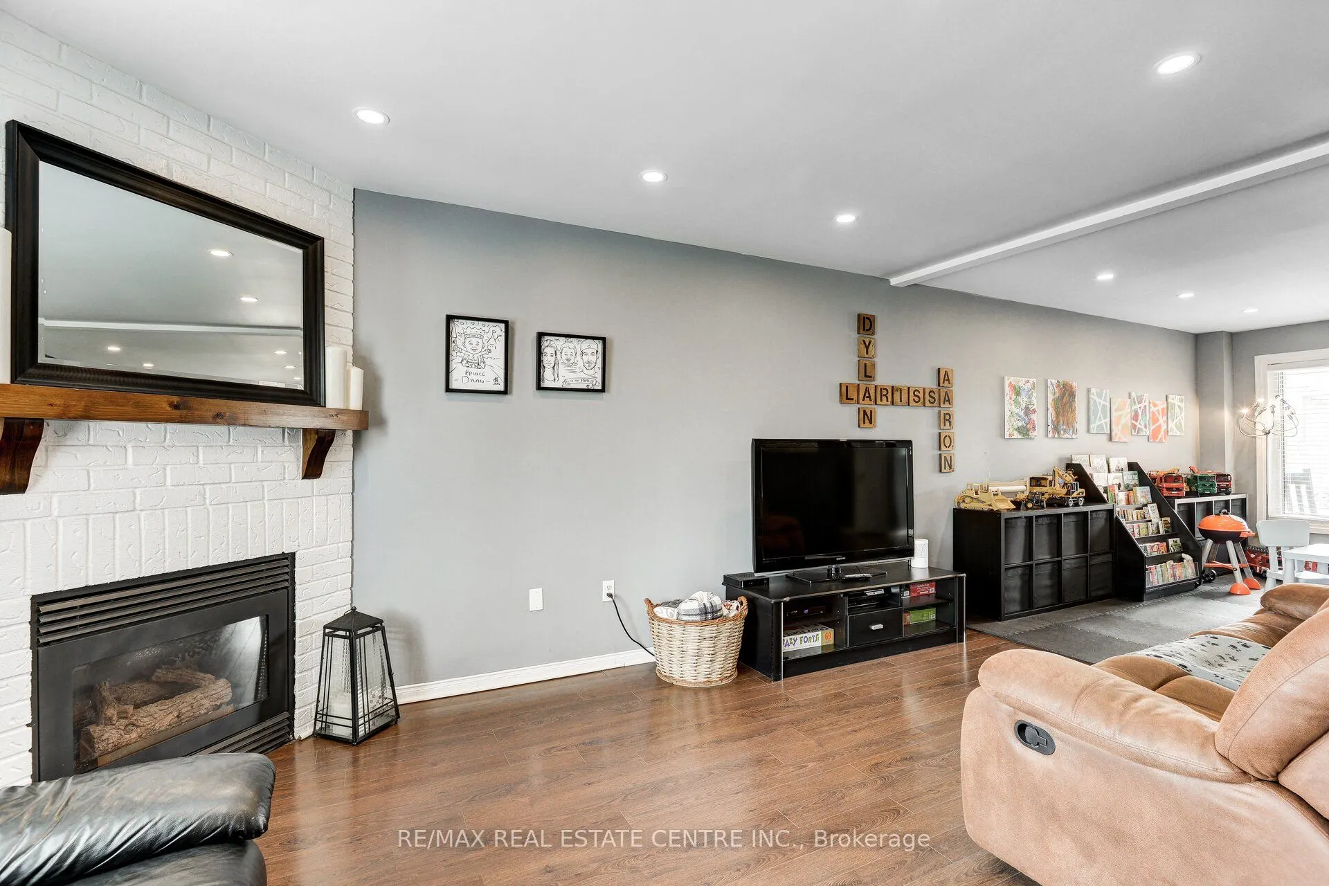 226 Howard Crescent