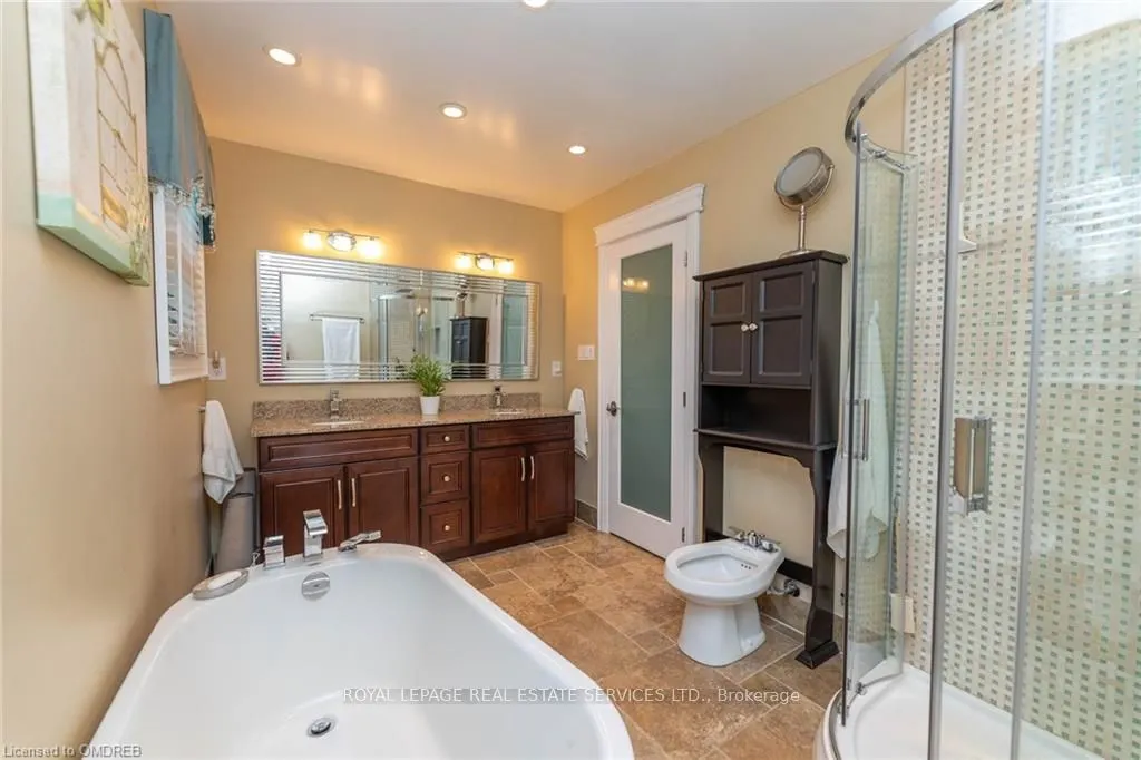 2123 Kawartha Crescent
