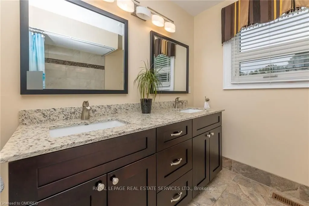 2123 Kawartha Crescent