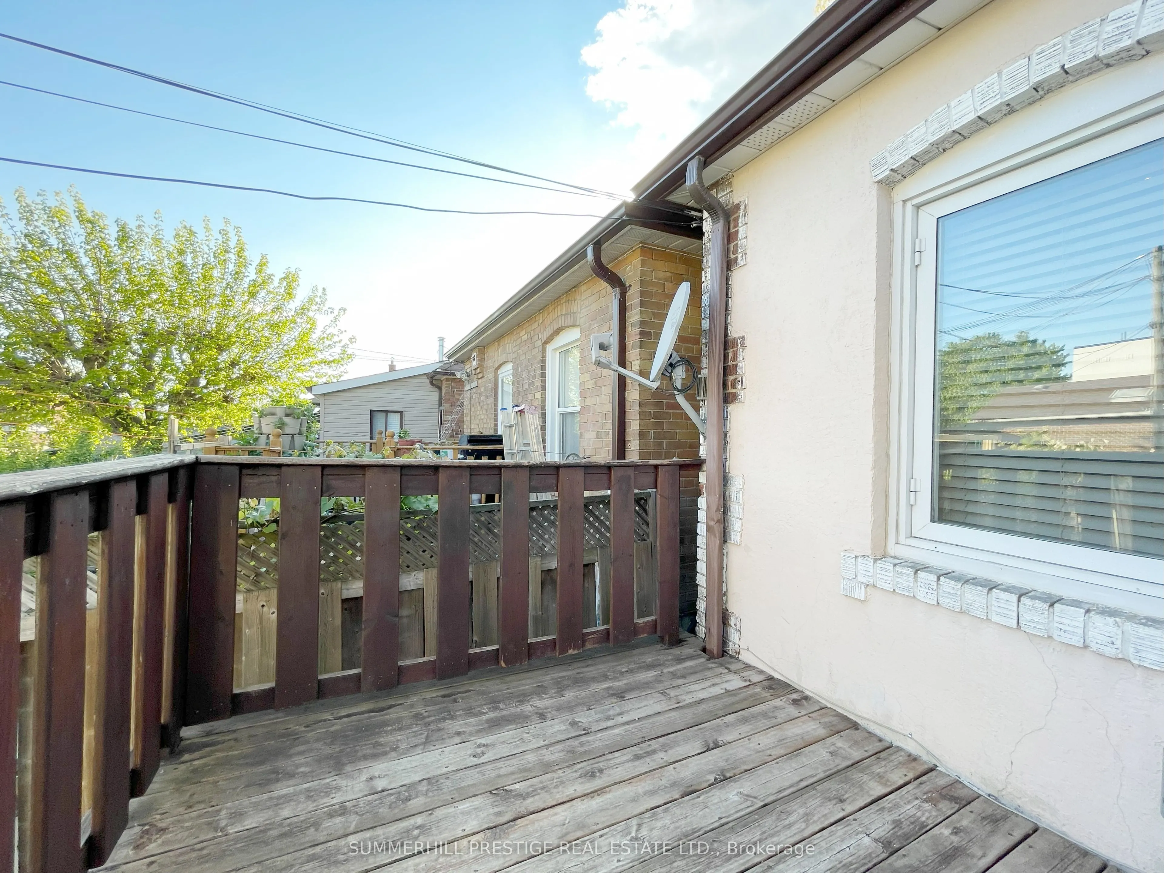 53 Bowie Avenue