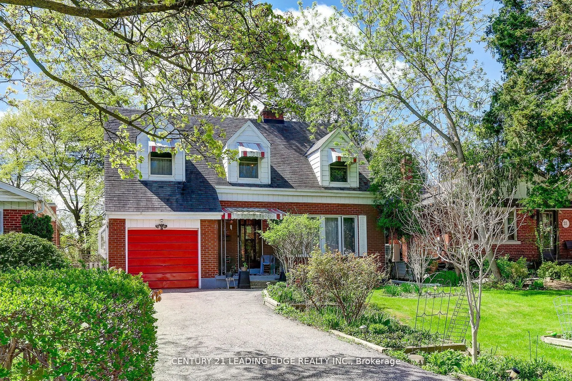 19 Royaleigh Avenue