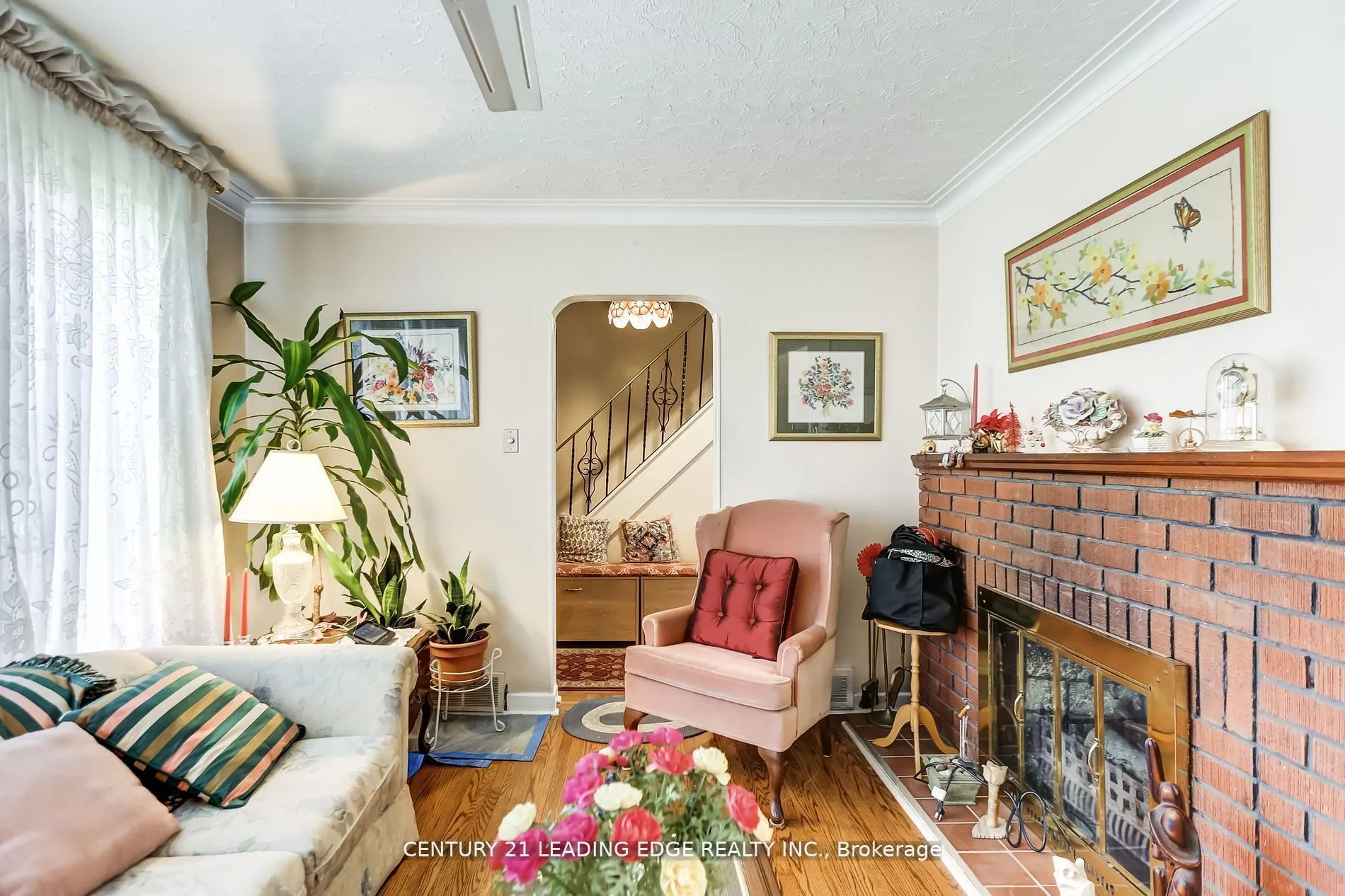 19 Royaleigh Avenue