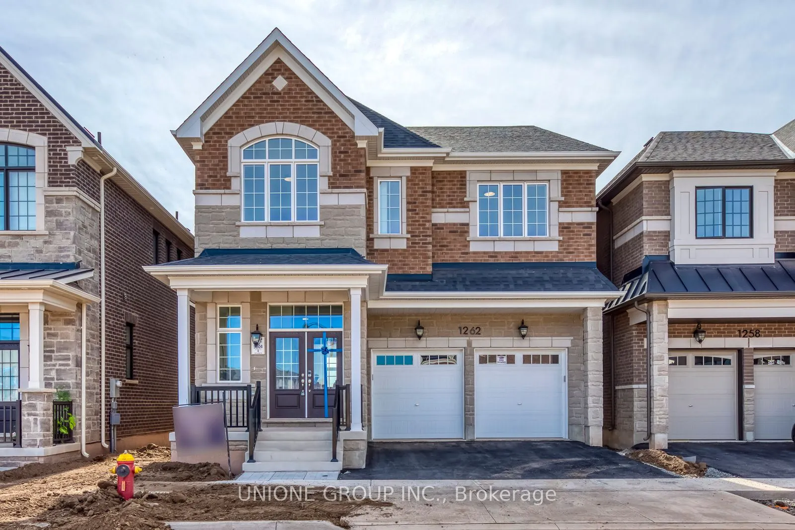 1262 Courtleigh Trail