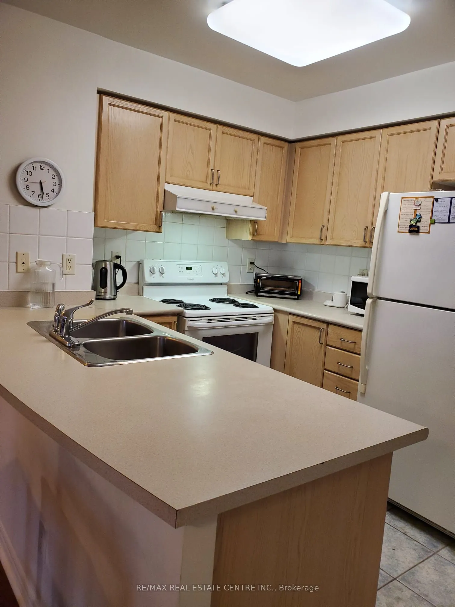 25 Kingsbridge Garden Circle #1421