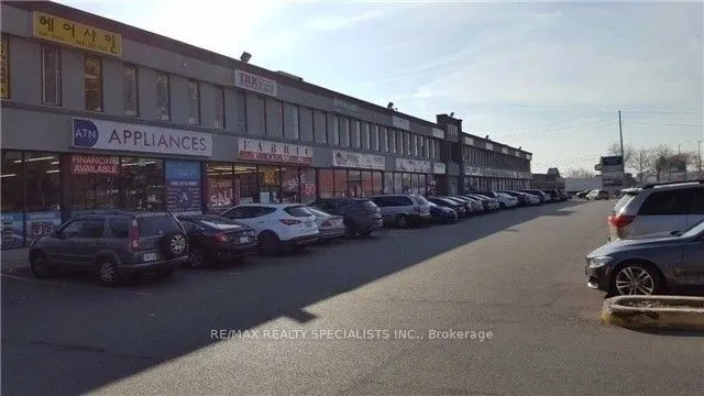 1310 Dundas Street E, #216