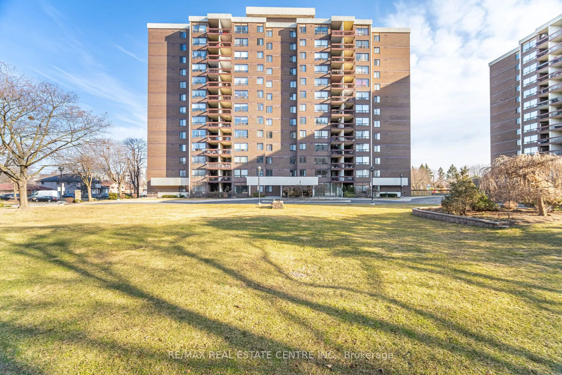 2542 Argyle Road, #908