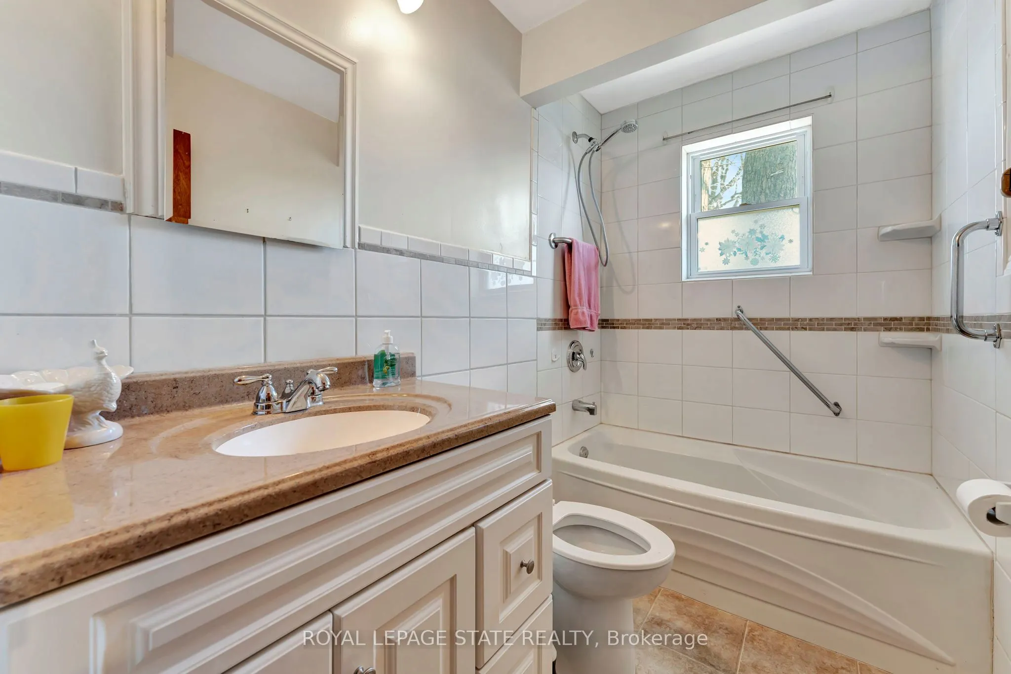 429 Norrie Crescent