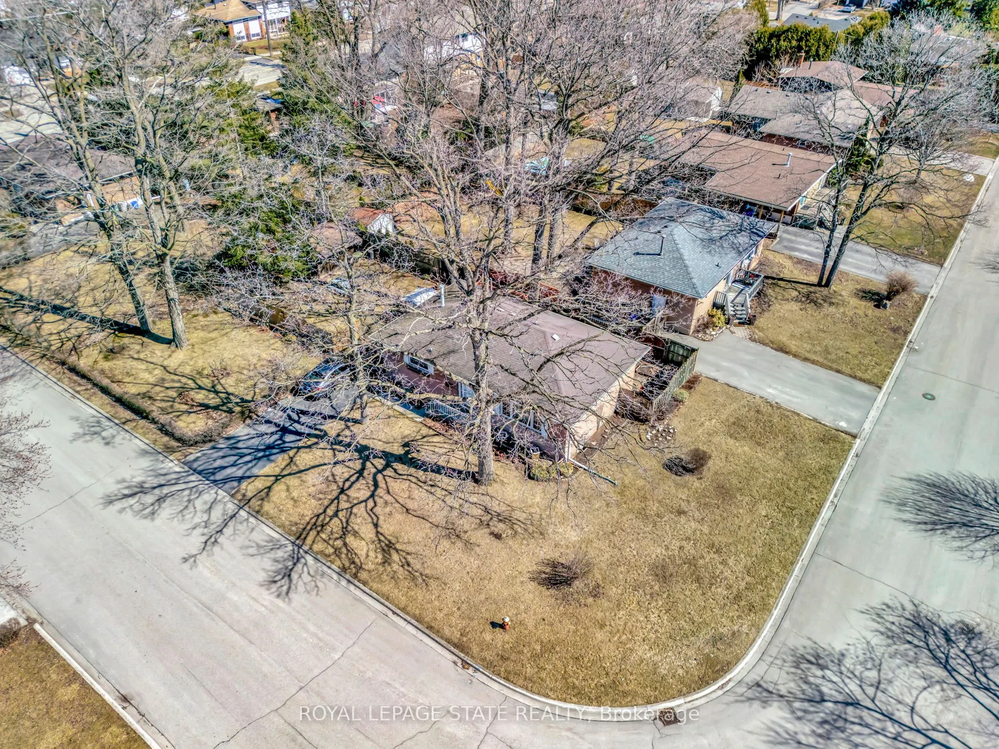429 Norrie Crescent