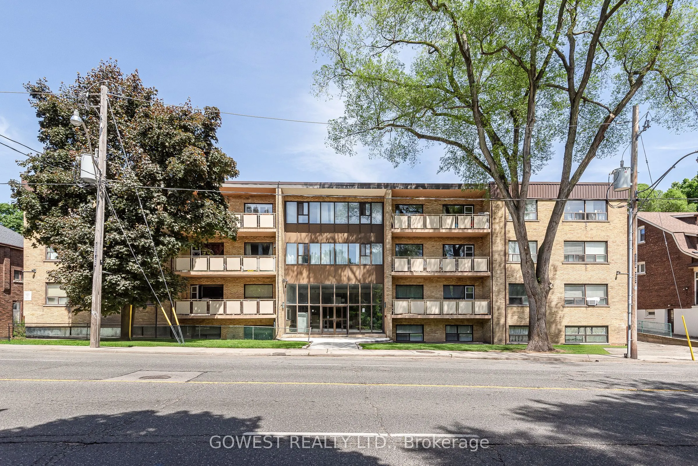 205 Keele Street, #104