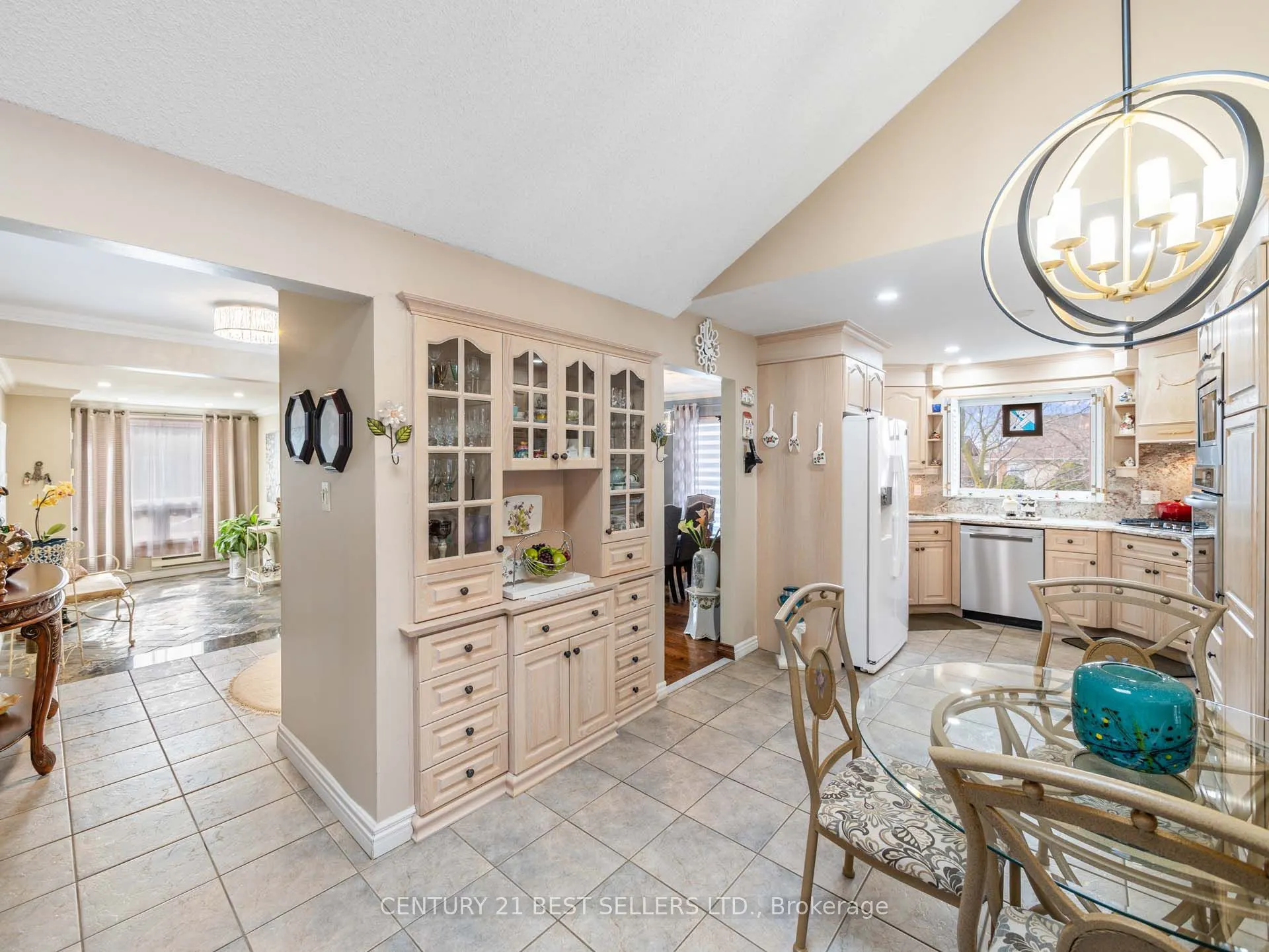 15 Blackthorn Lane