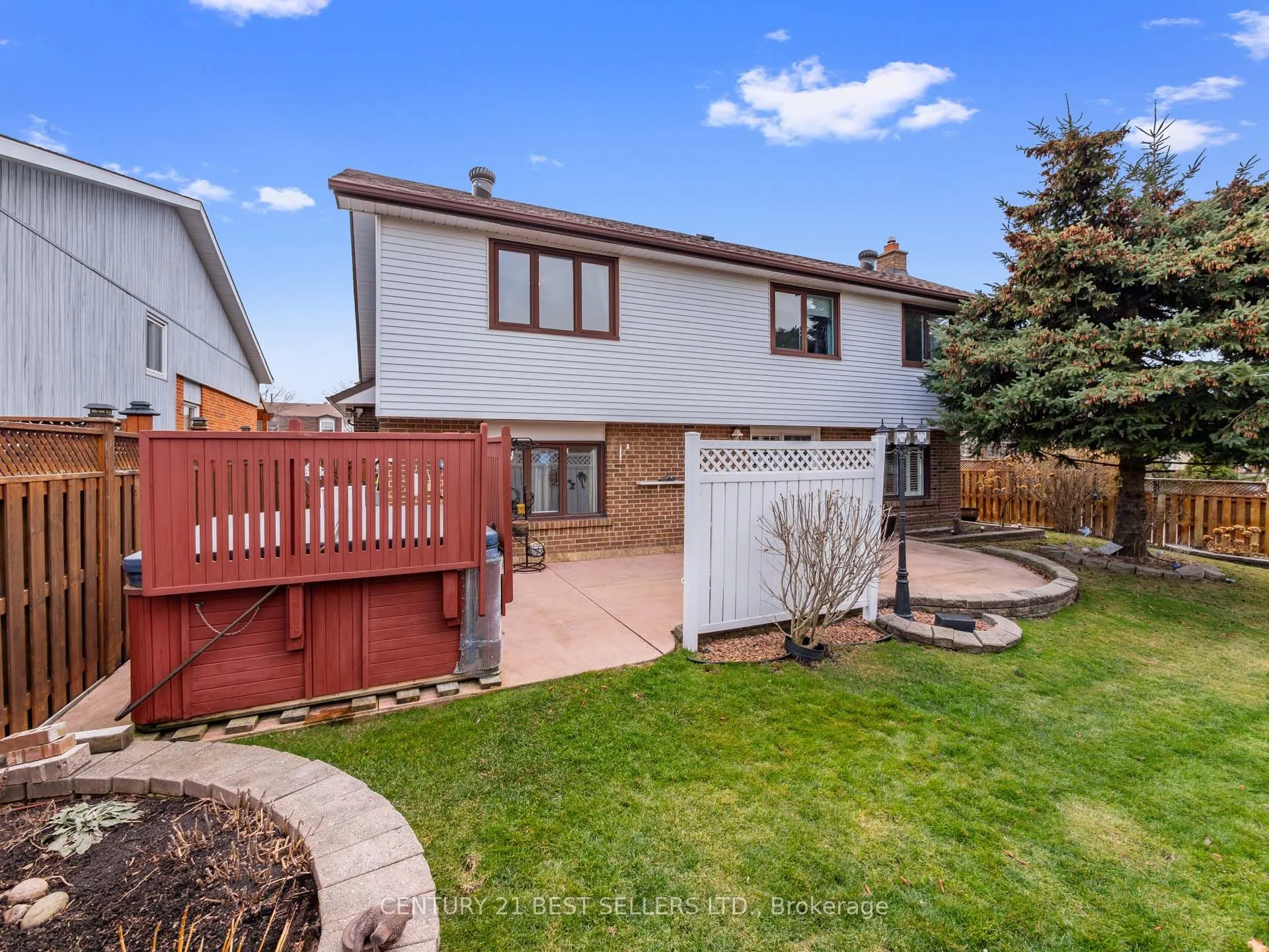 15 Blackthorn Lane
