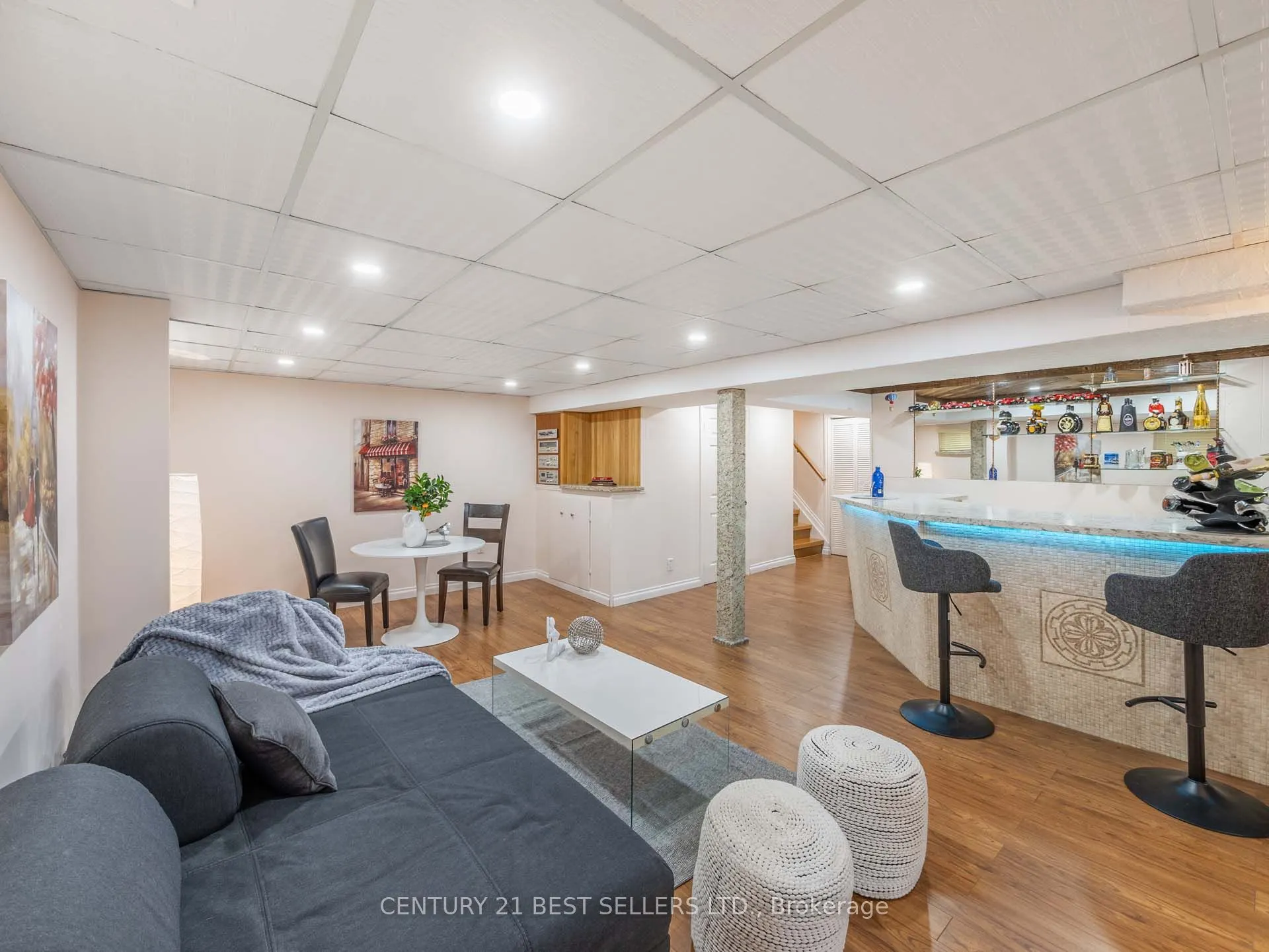 15 Blackthorn Lane