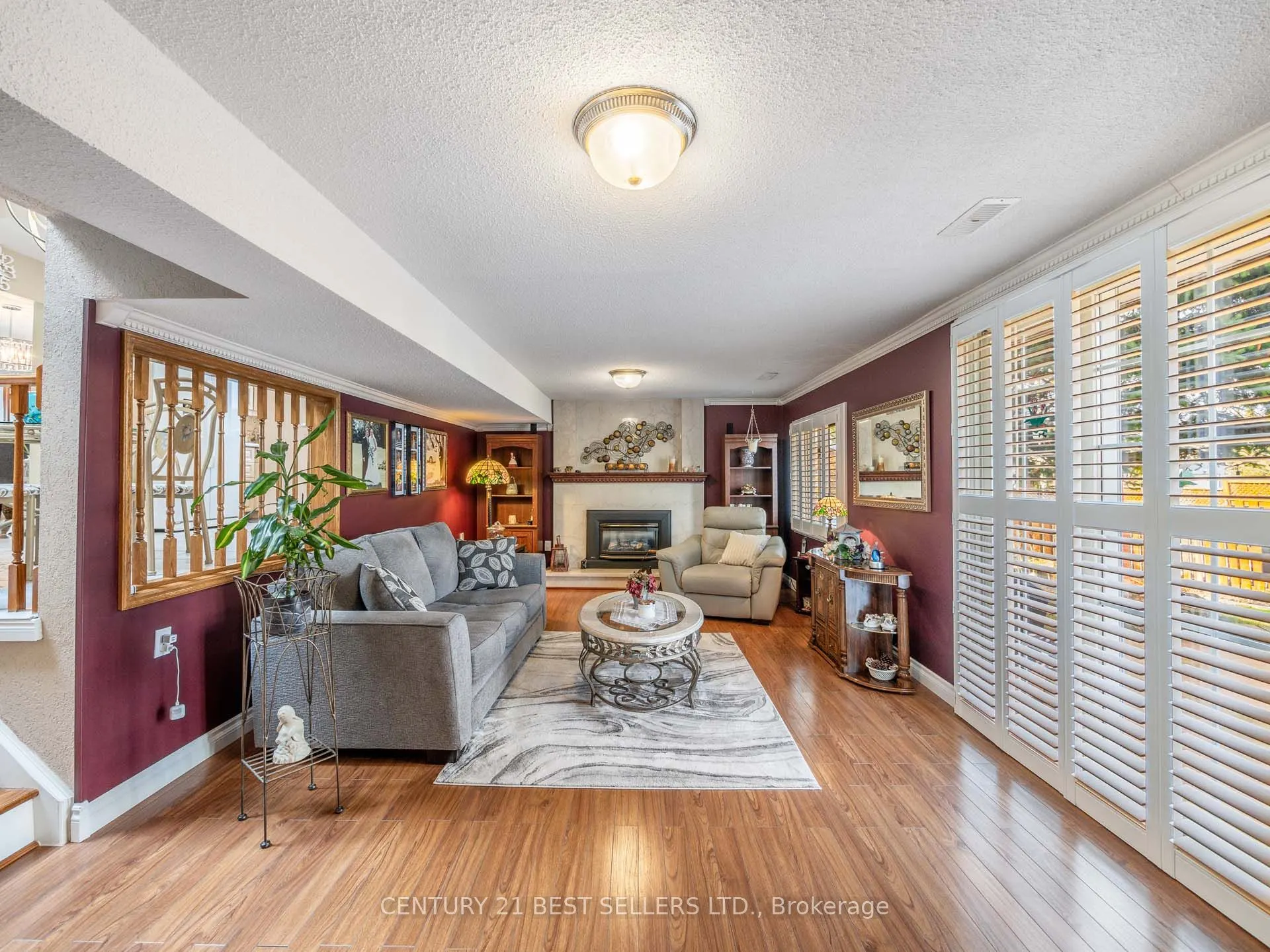 15 Blackthorn Lane
