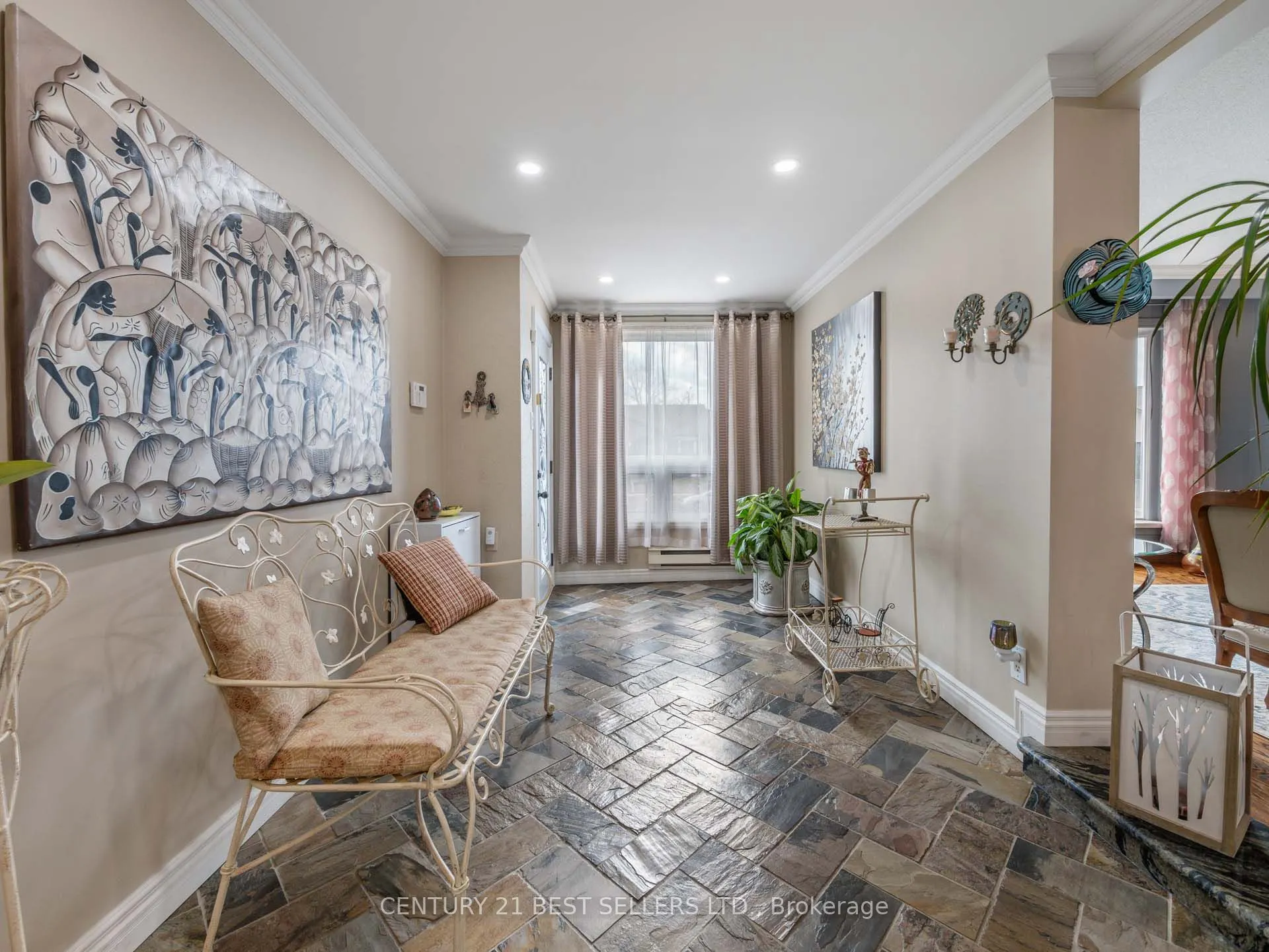 15 Blackthorn Lane